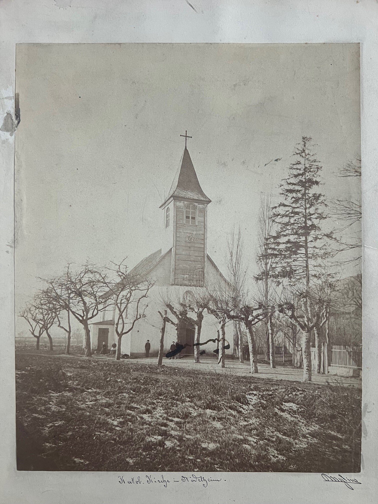 Carl Friedrich Mylius, Die katholische Kirche in Rödelheim, ca. 1870. (Taunus-Rhein-Main - Regionalgeschichtliche Sammlung Dr. Stefan Naas CC BY-NC-SA)