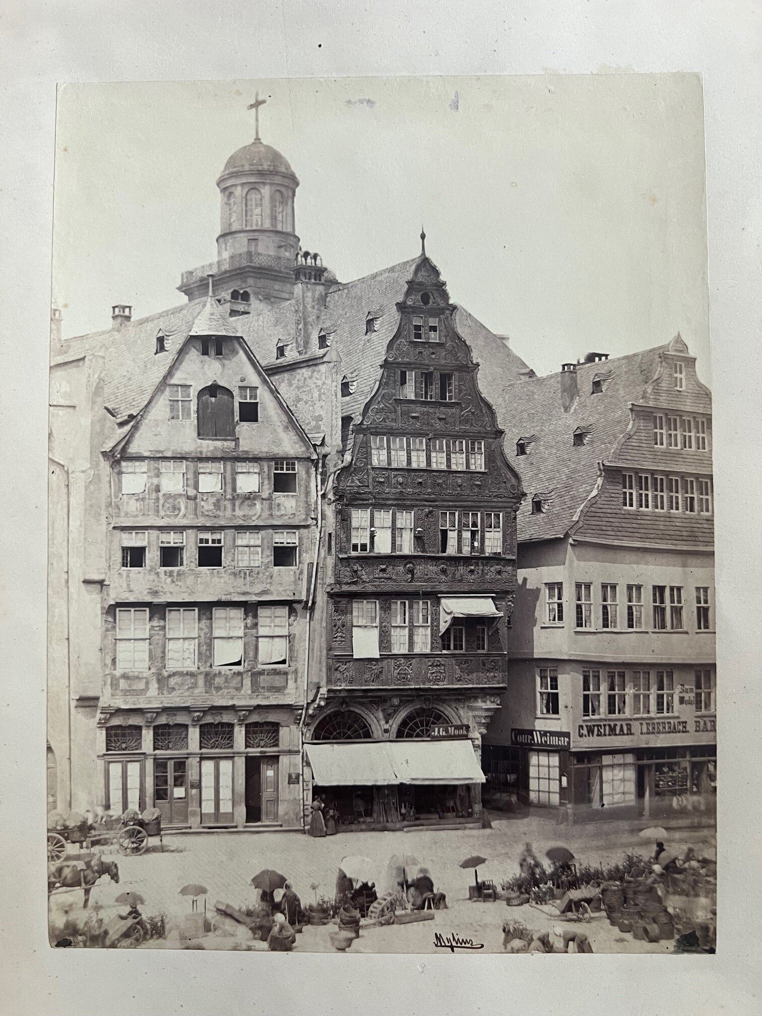 Carl Friedrich Mylius, Haus Frauenstein und das Salzhaus am Römerberg, ca. 1860. (Taunus-Rhein-Main - Regionalgeschichtliche Sammlung Dr. Stefan Naas CC BY-NC-SA)