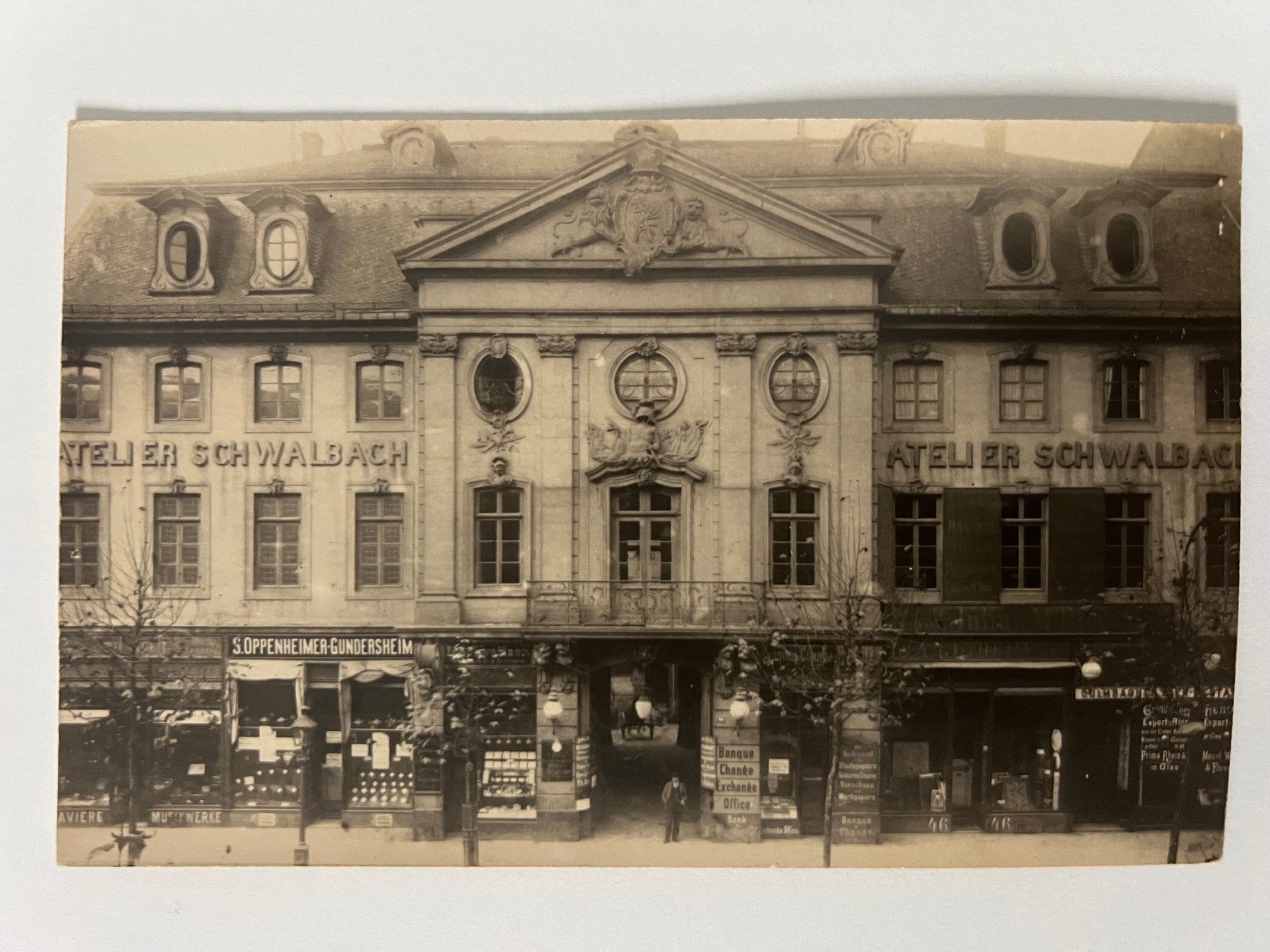 Gottfried Vömel, Frankfurt, Der Hessische Hof, Zeil 46, nach einer alten Platte von 1880, ca. 1905. (Taunus-Rhein-Main - Regionalgeschichtliche Sammlung Dr. Stefan Naas CC BY-NC-SA)