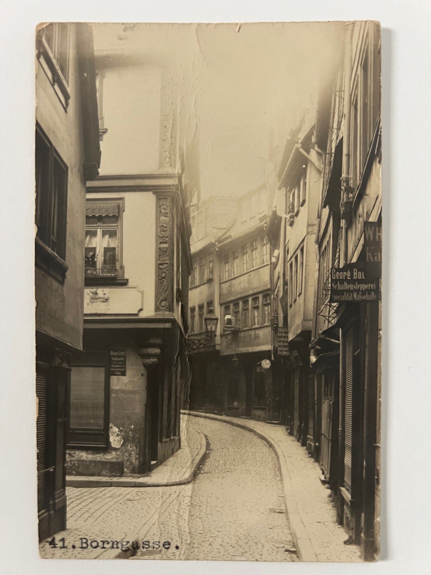 Gottfried Vömel, Frankfurt, Borngasse Nr. 12 vom Domplatz nach Norden, ca. 1905. (Taunus-Rhein-Main - Regionalgeschichtliche Sammlung Dr. Stefan Naas CC BY-NC-SA)