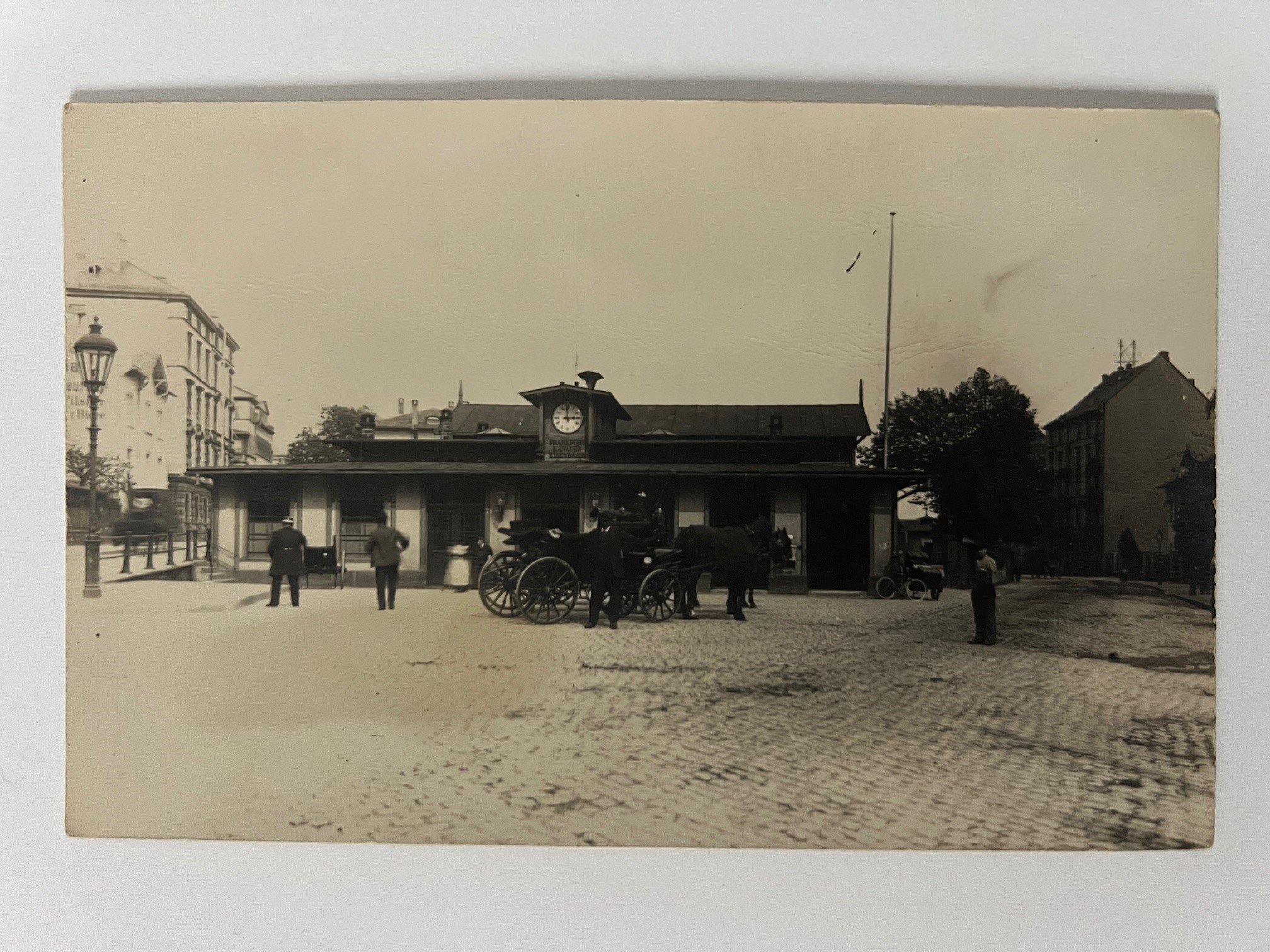 Gottfried Vömel, Frankfurt, Ostbahnhof, ca. 1905. (Taunus-Rhein-Main - Regionalgeschichtliche Sammlung Dr. Stefan Naas CC BY-NC-SA)