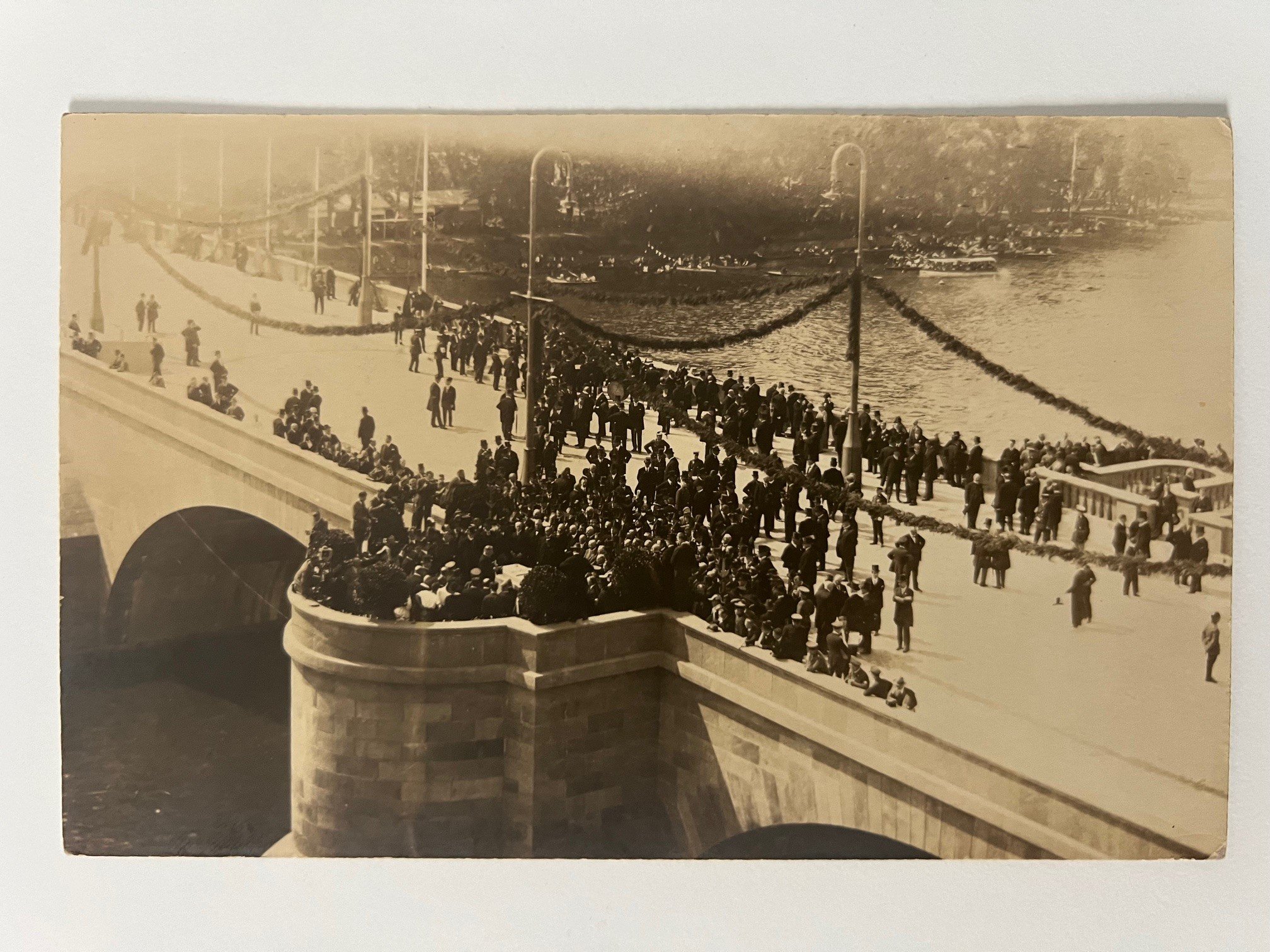 Gottfried Vömel, Frankfurt, Die neue Alte Brücke, Einweihung, 1926. (Taunus-Rhein-Main - Regionalgeschichtliche Sammlung Dr. Stefan Naas CC BY-NC-SA)