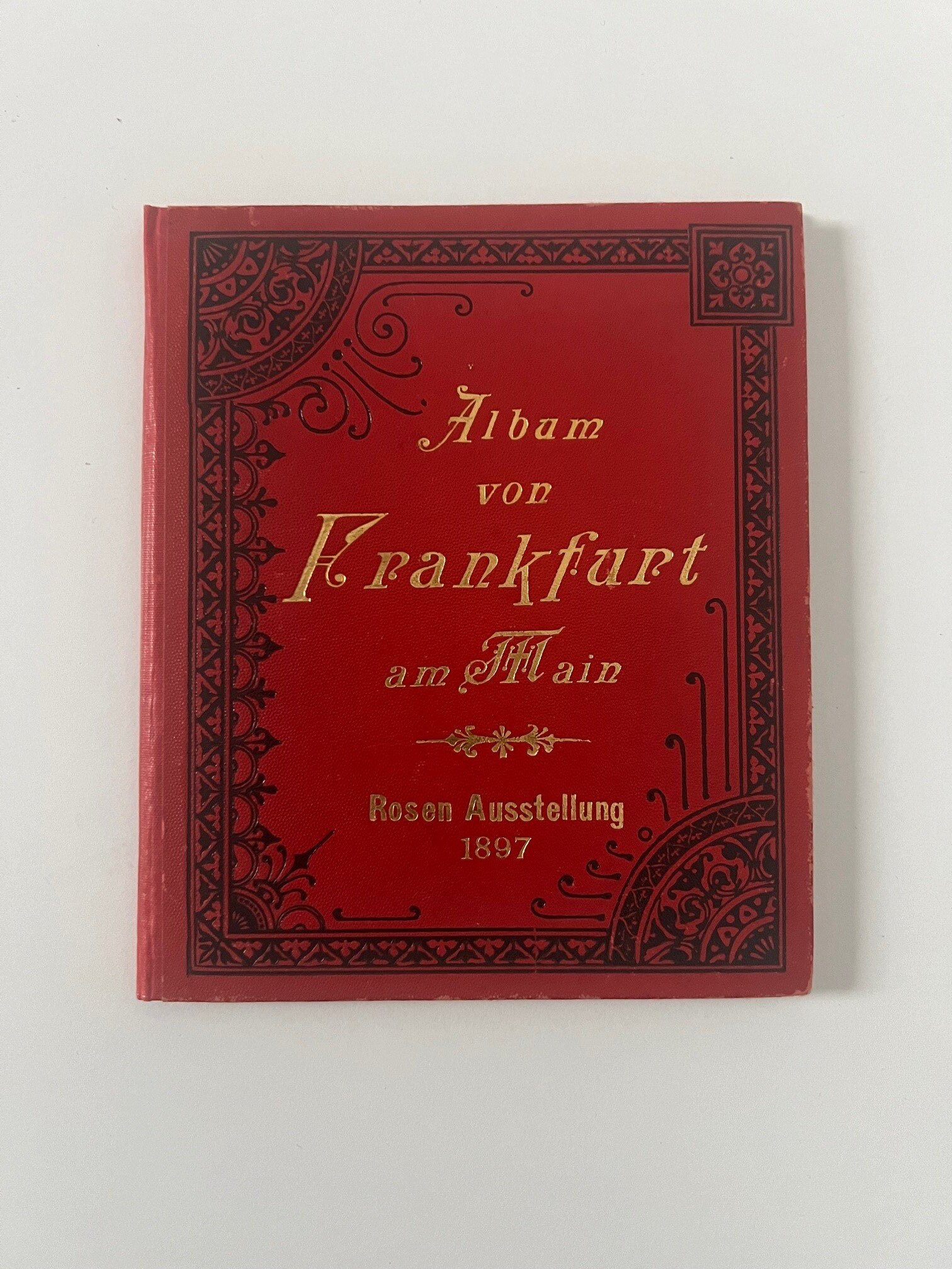 Verlag Gerhard Blümlein & Co, Album von Frankfurt am Main Rosen Ausstellung 1897, 36 Lithographien als Leporello, ca. 1897. (Taunus-Rhein-Main - Regionalgeschichtliche Sammlung Dr. Stefan Naas CC BY-NC-SA)