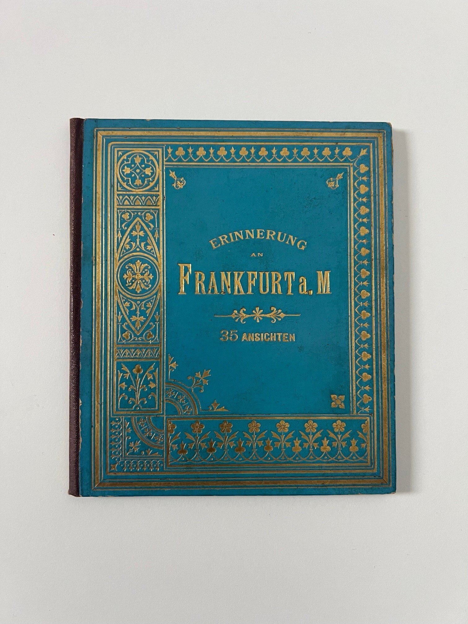 Unbekannter Hersteller, Erinnerung an Frankfurt a. M., 35 Ansichten, Leporello mit 35 Lithographien, ca. 1895. (Taunus-Rhein-Main - Regionalgeschichtliche Sammlung Dr. Stefan Naas CC BY-NC-SA)