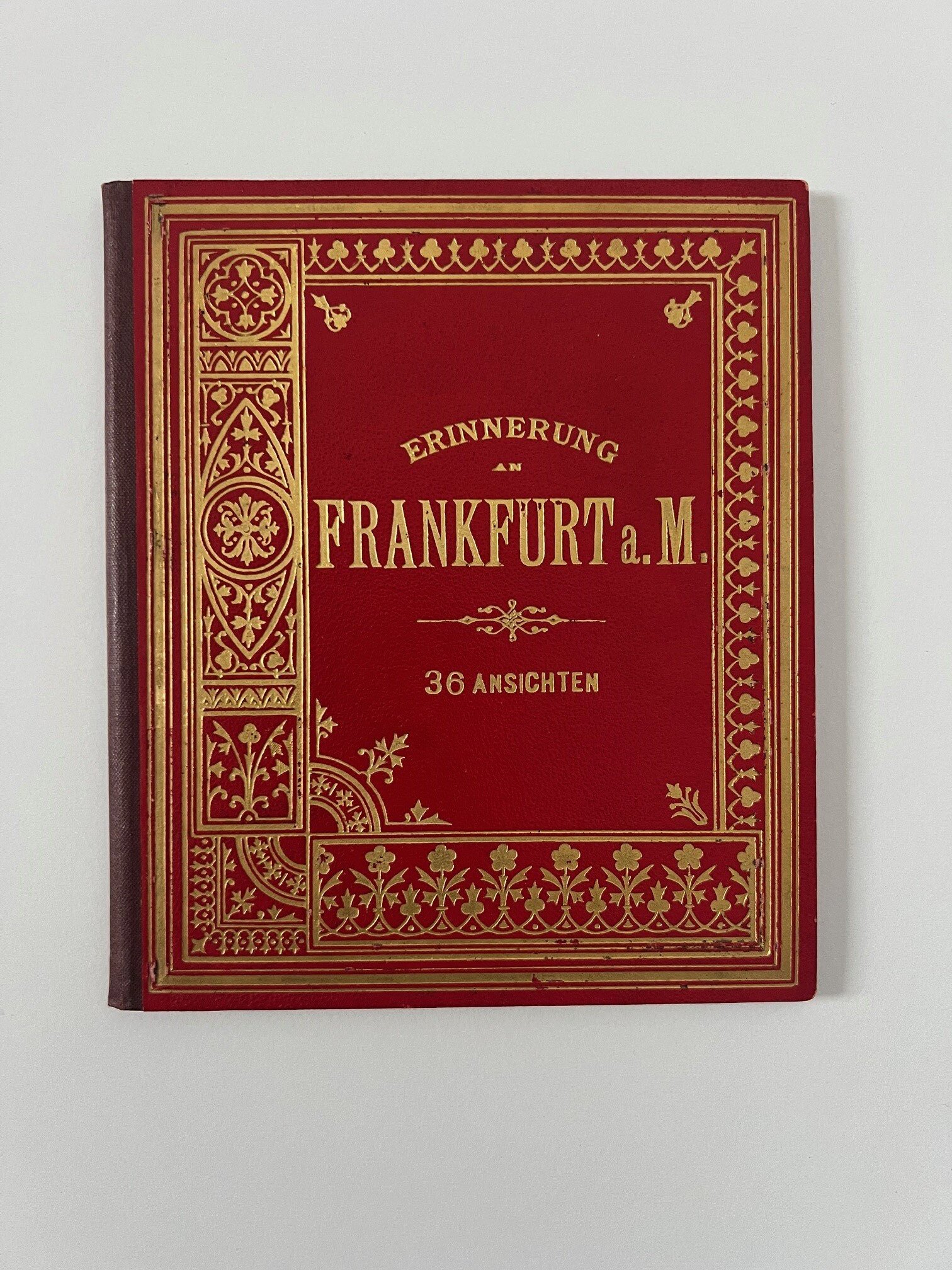 Unbekannter Hersteller, Erinnerung an Frankfurt a. M., 36 Ansichten, Leporello mit 36 Lithographien, ca. 1895. (Taunus-Rhein-Main - Regionalgeschichtliche Sammlung Dr. Stefan Naas CC BY-NC-SA)