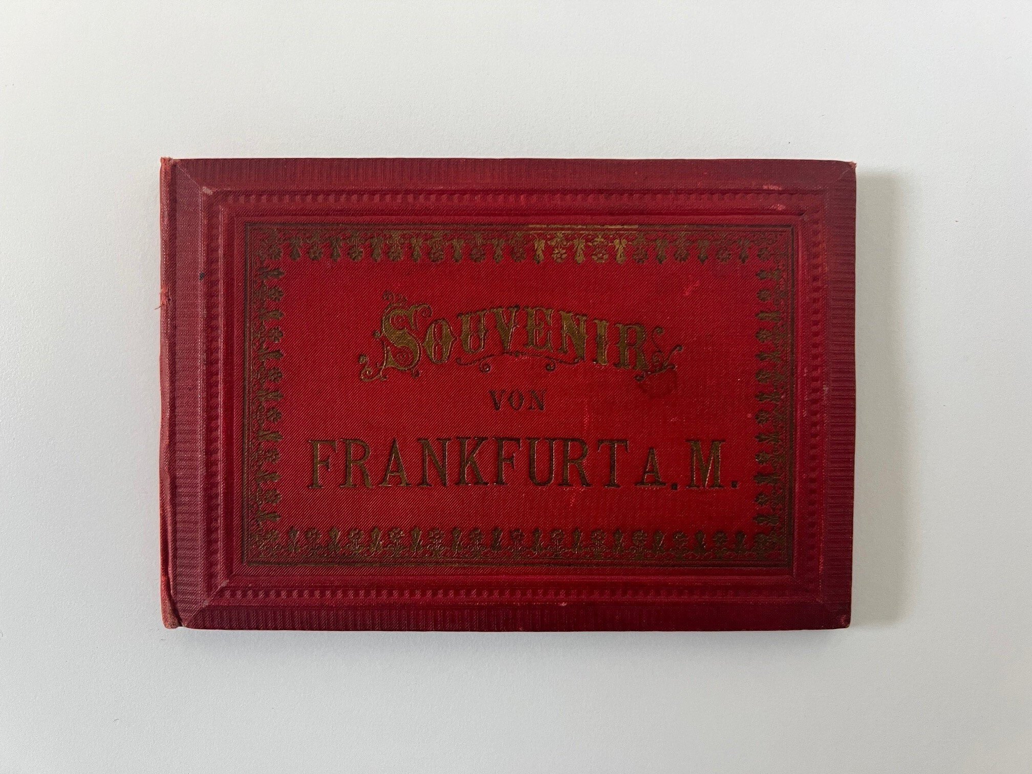 Philipp Frey, Souvenir von Frankfurt a. M., Leporello mit 34 Lithographien, ca. 1875. (Taunus-Rhein-Main - Regionalgeschichtliche Sammlung Dr. Stefan Naas CC BY-NC-SA)