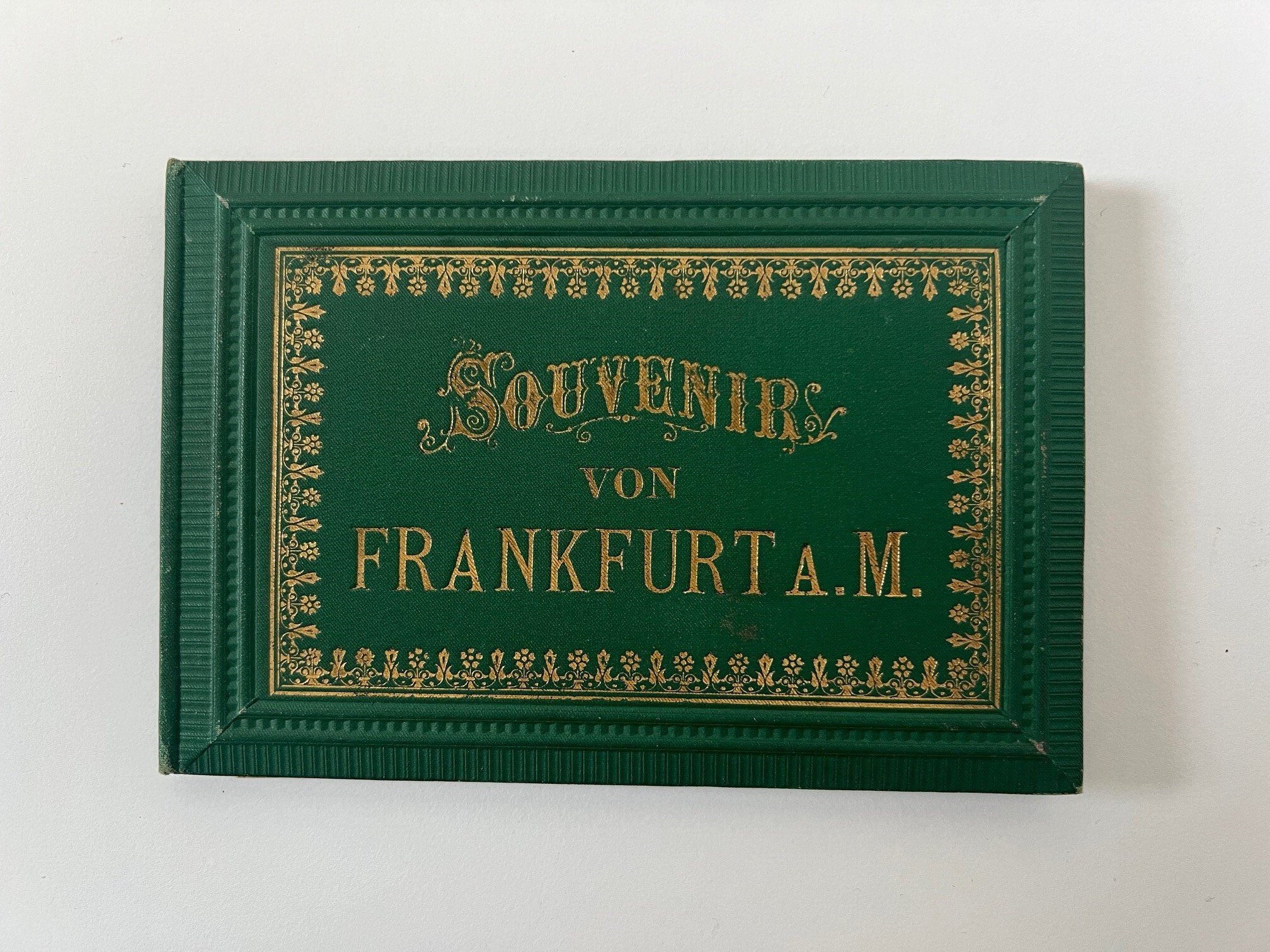 Philipp Frey, Souvenir von Frankfurt a. M., Leporello mit 20 Lithographien, ca. 1875. (Taunus-Rhein-Main - Regionalgeschichtliche Sammlung Dr. Stefan Naas CC BY-NC-SA)
