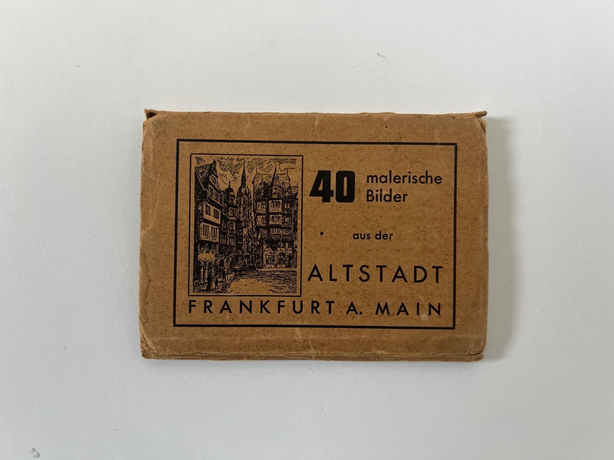 Ludwig & Klement, 40 malerische Bilder aus der Altstadt Frankfurt a. Main, Leporello mit 40 Fotos, ca. 1935. (Taunus-Rhein-Main - Regionalgeschichtliche Sammlung Dr. Stefan Naas CC BY-NC-SA)