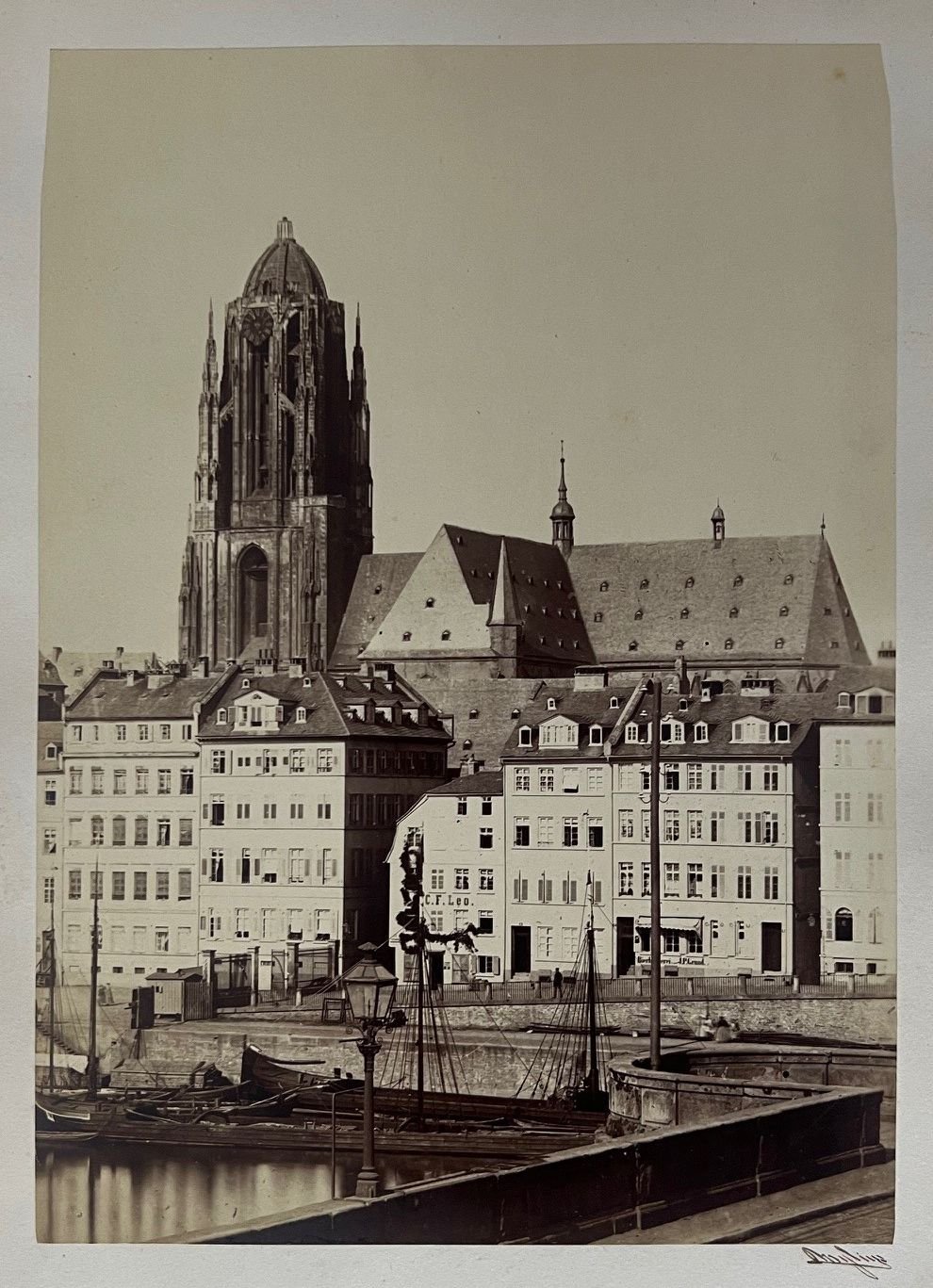Carl Friedrich Mylius, Frankfurt, Blick von der Alten Brücke zum Dom, ca. 1865. (Taunus-Rhein-Main - Regionalgeschichtliche Sammlung Dr. Stefan Naas CC BY-NC-SA)