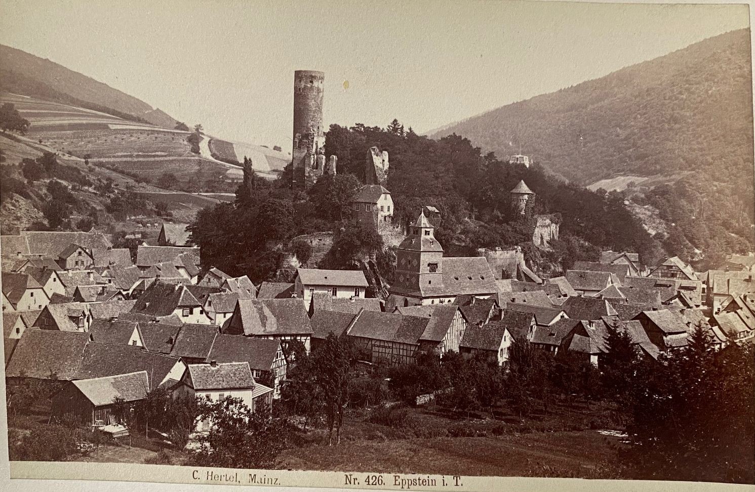 Fotografie, Carl Hertel No. 426, Eppstein i. T., ca. 1885 (Taunus-Rhein-Main - Regionalgeschichtliche Sammlung Dr. Stefan Naas CC BY-NC-SA)