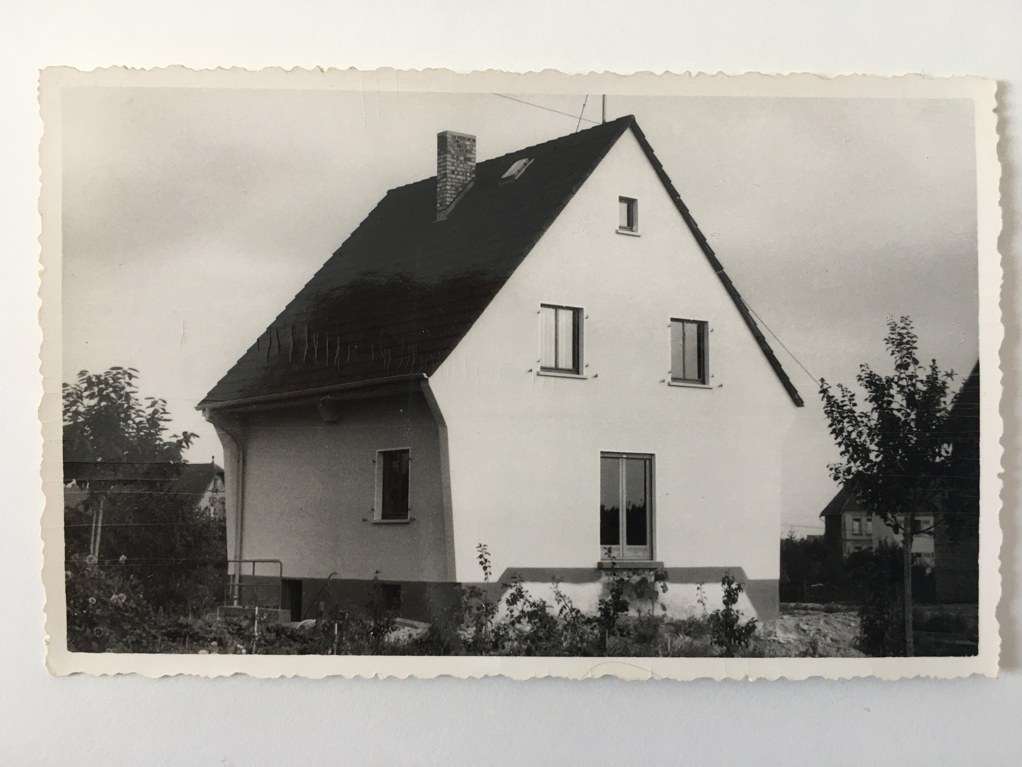Taunusstrasse 11, ca. 1956 (Taunus-Rhein-Main - Regionalgeschichtliche Sammlung Dr. Stefan Naas CC BY-NC-SA)