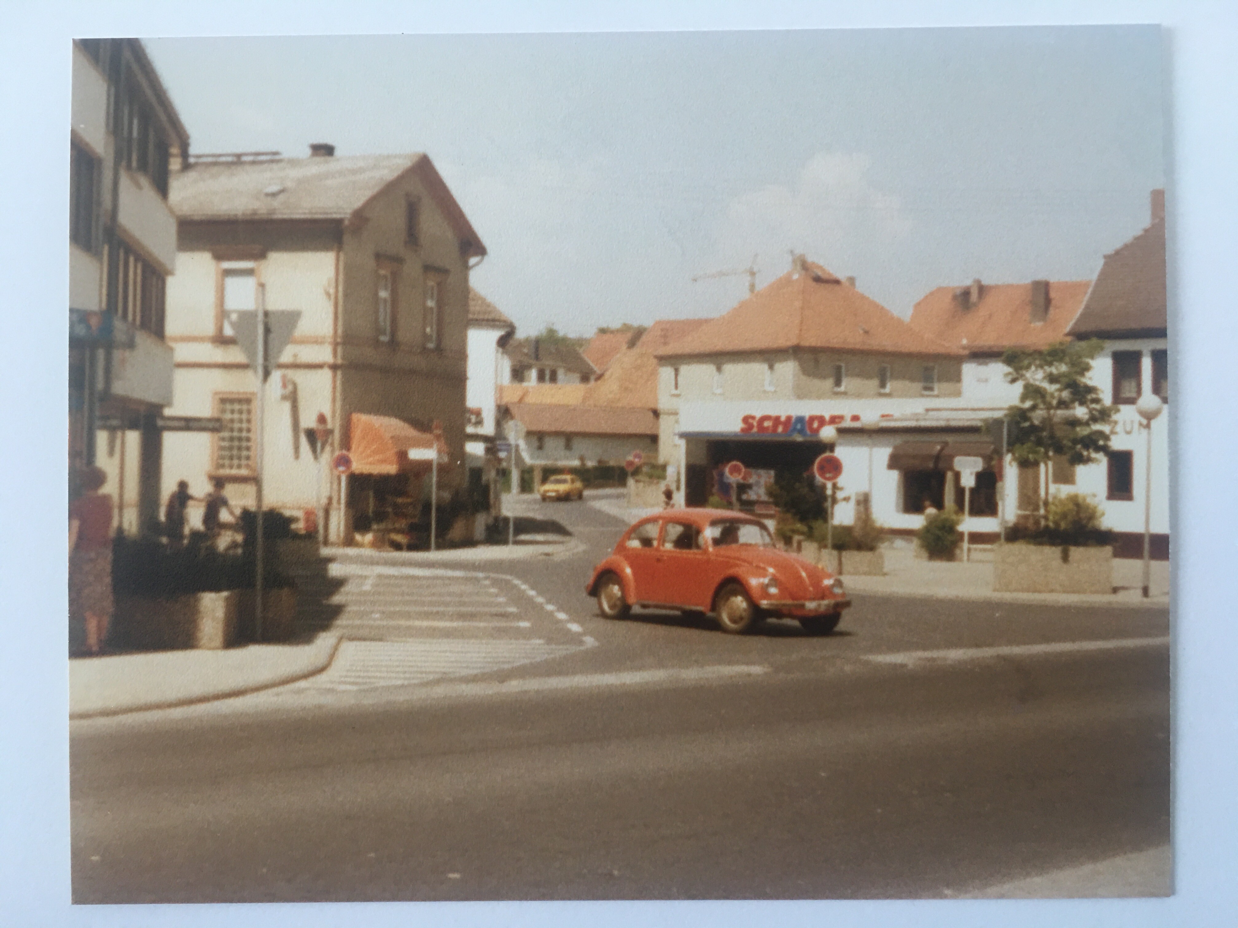 Pijnacker Platz in Steinbach, 1979 (Taunus-Rhein-Main - Regionalgeschichtliche Sammlung Dr. Stefan Naas CC BY-NC-SA)