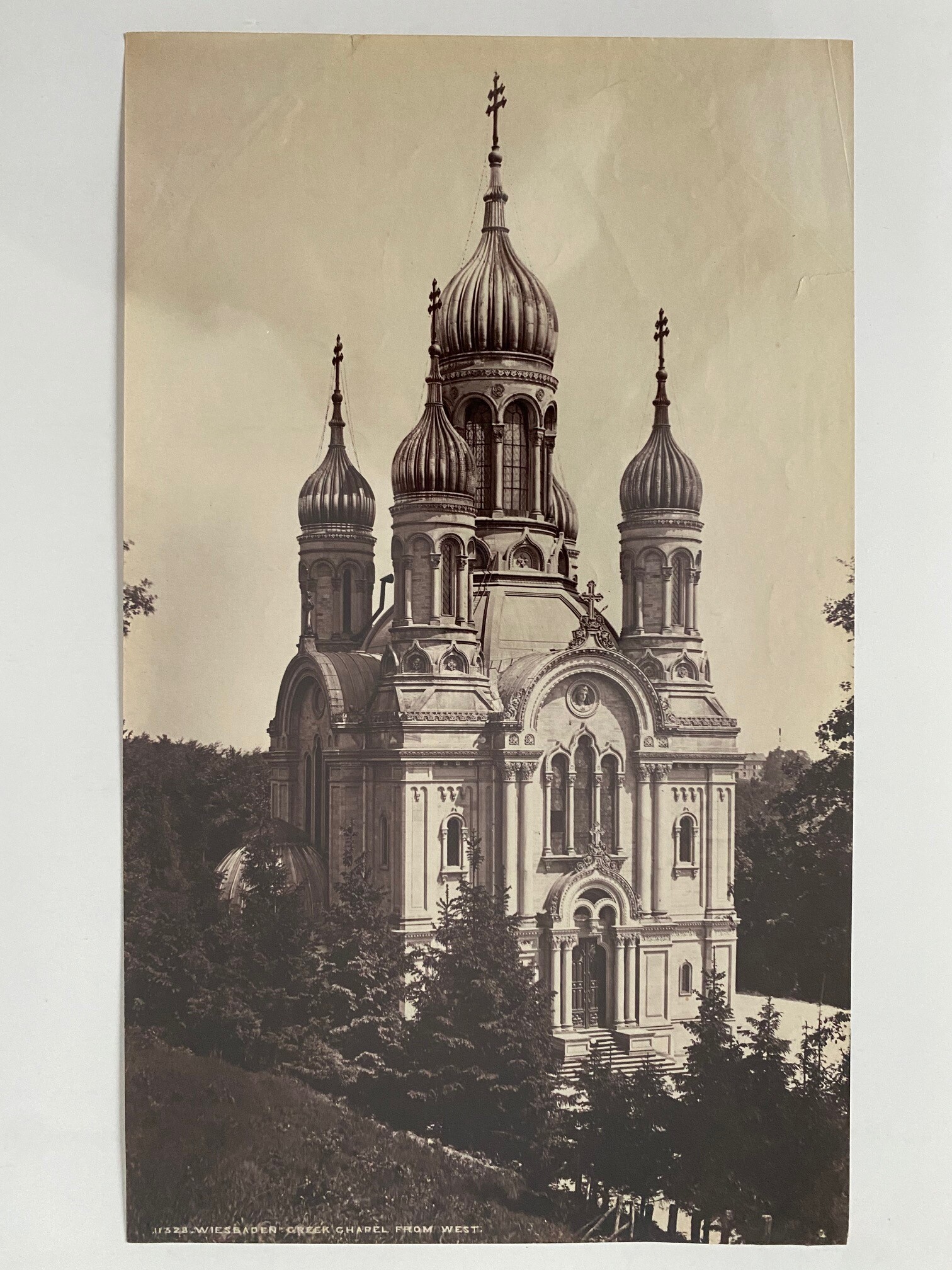 Francis Frith, Wiesbaden Russische Kapelle, ca. 1885 (Taunus-Rhein-Main - Regionalgeschichtliche Sammlung Dr. Stefan Naas CC BY-NC-SA)