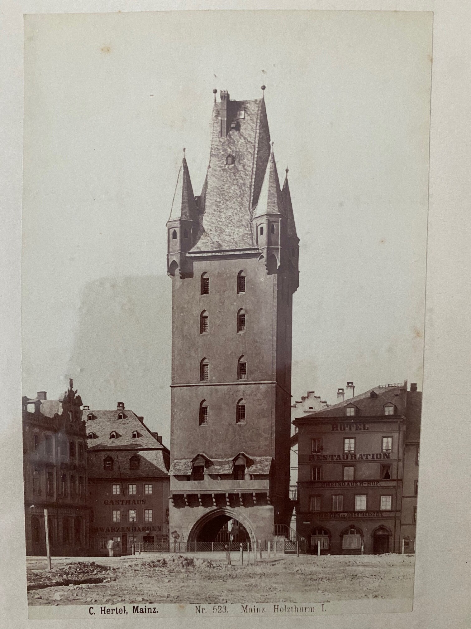 Carl Hertel, Mainz, Holzturm, Nr. 523, ca. 1880 (Taunus-Rhein-Main - Regionalgeschichtliche Sammlung Dr. Stefan Naas CC BY-NC-SA)