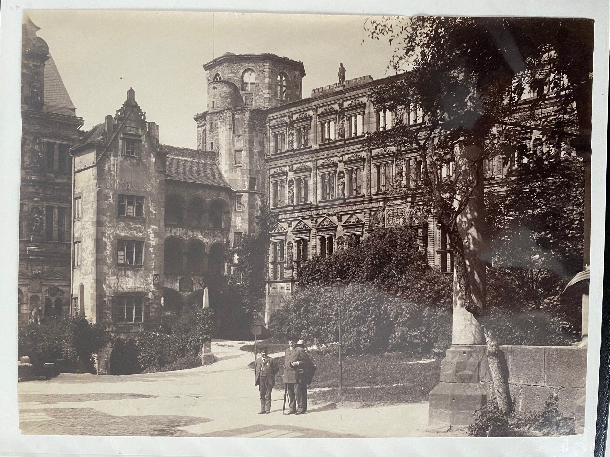 Carl Hertel, Heidelberg Schloss, 1878 (Taunus-Rhein-Main - Regionalgeschichtliche Sammlung Dr. Stefan Naas CC BY-NC-SA)