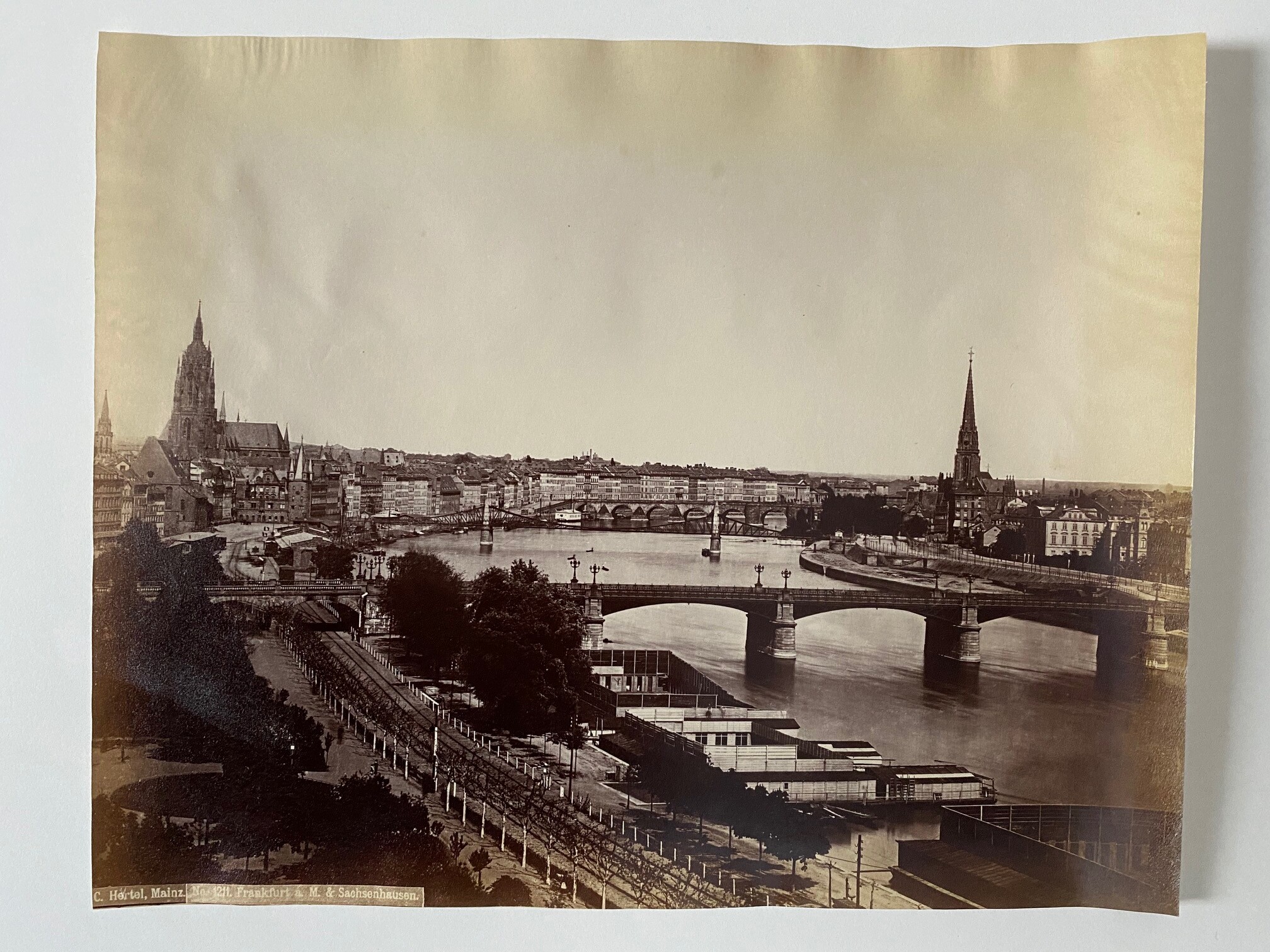 Carl Hertel, Frankfurt, Main-Panorama, Nr. 1211, ca. 1885 (Taunus-Rhein-Main - Regionalgeschichtliche Sammlung Dr. Stefan Naas CC BY-NC-SA)