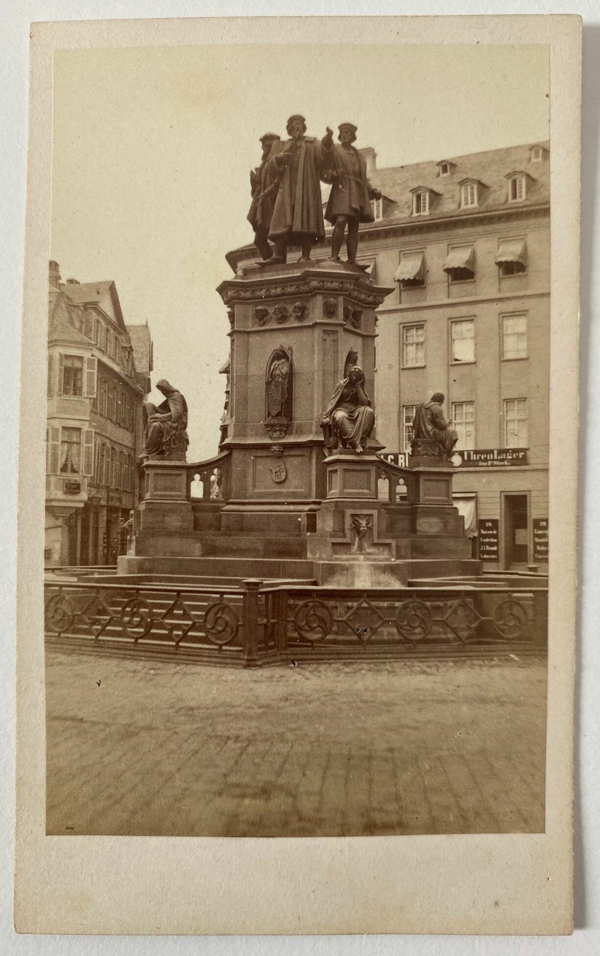 Hippolyte Jouvin, Francfort, Gutenberg, Fust, Schöffer, ca. 1865 (Taunus-Rhein-Main - Regionalgeschichtliche Sammlung Dr. Stefan Naas CC BY-NC-SA)