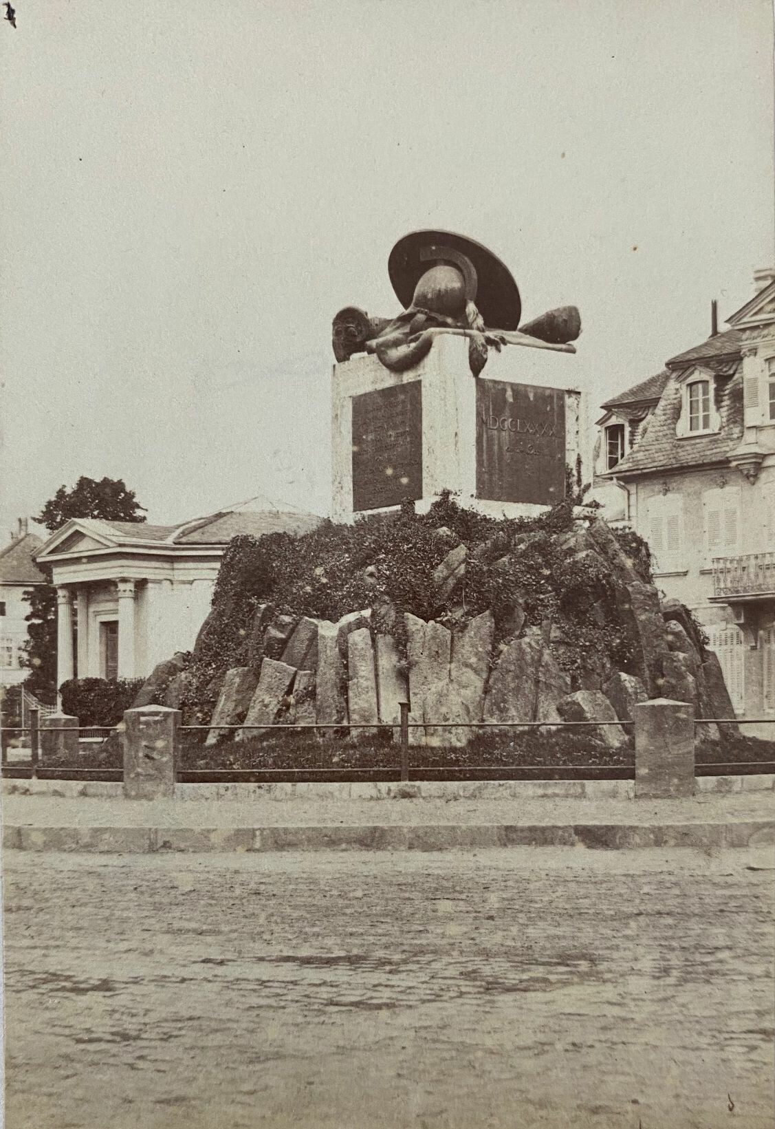 Hippolyte Jouvin, Francfort, Monument funeraire des Hessois, ca. 1865 (Taunus-Rhein-Main - Regionalgeschichtliche Sammlung Dr. Stefan Naas CC BY-NC-SA)