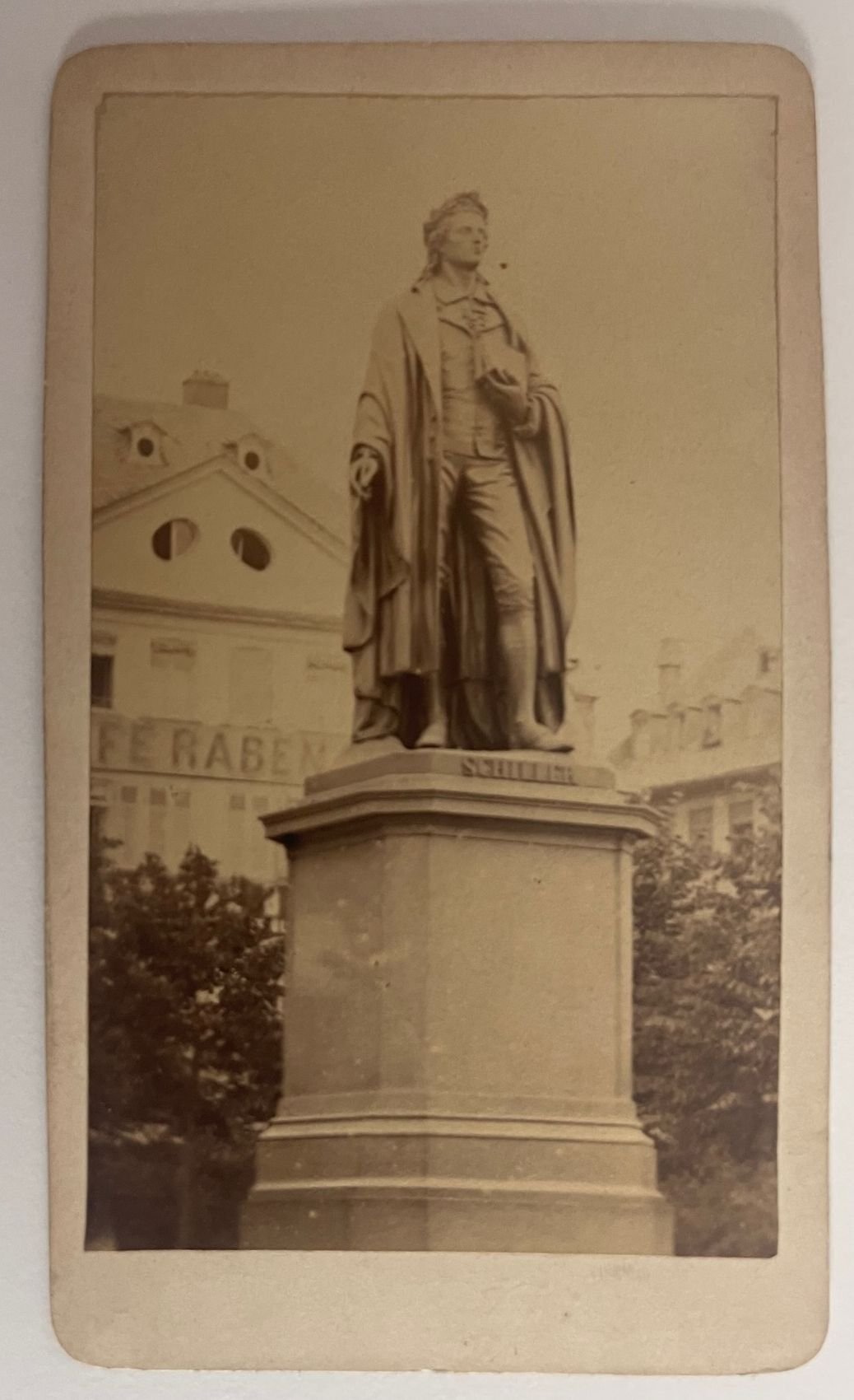 Straub und Kühn, Frankfurt, Schiller-Denkmal, ca. 1866 (Taunus-Rhein-Main - Regionalgeschichtliche Sammlung Dr. Stefan Naas CC BY-NC-SA)