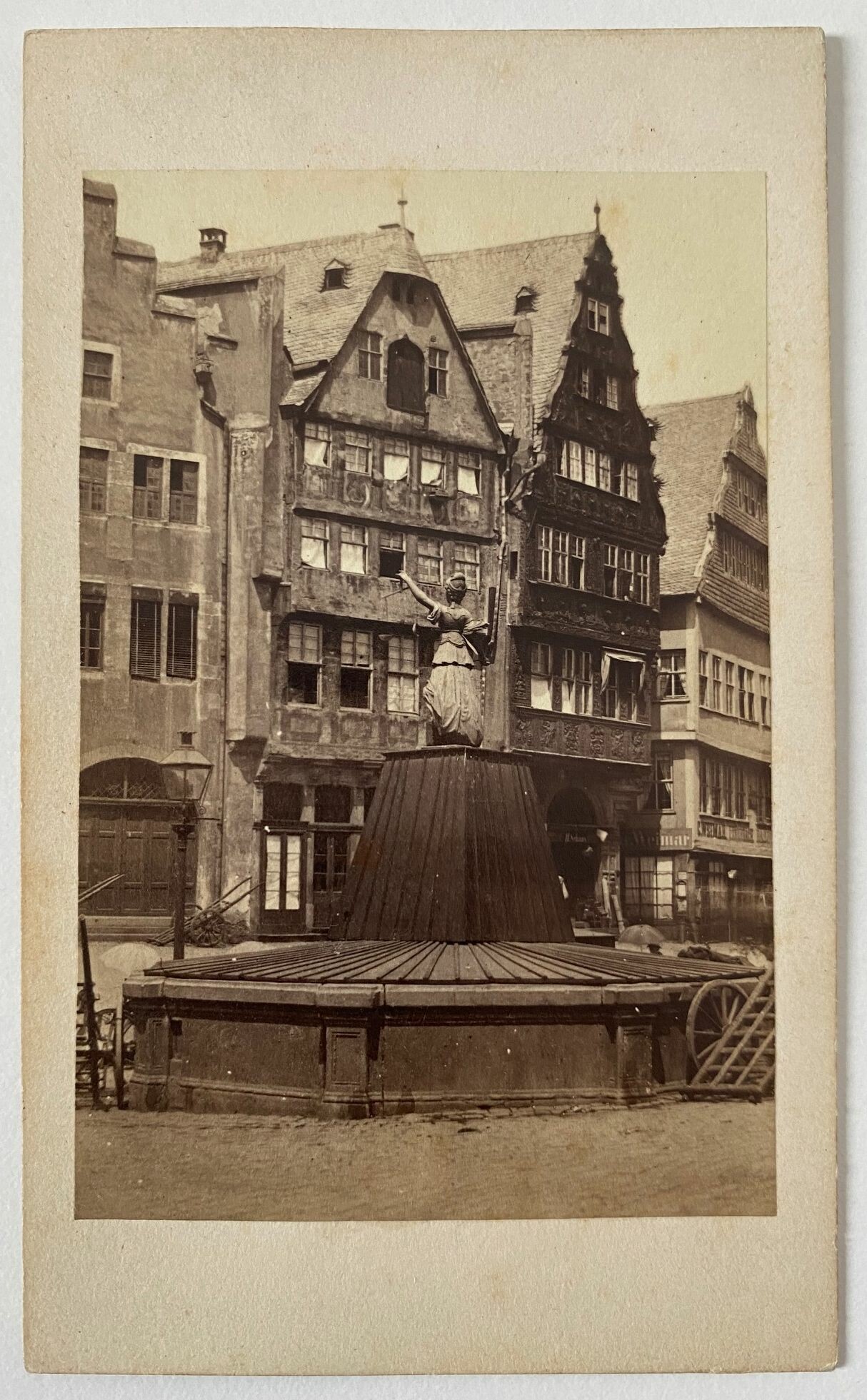 Hippolyte Jouvin, Vieilles maisons, pres le Roemer, ca. 1865 (Taunus-Rhein-Main - Regionalgeschichtliche Sammlung Dr. Stefan Naas CC BY-NC-SA)