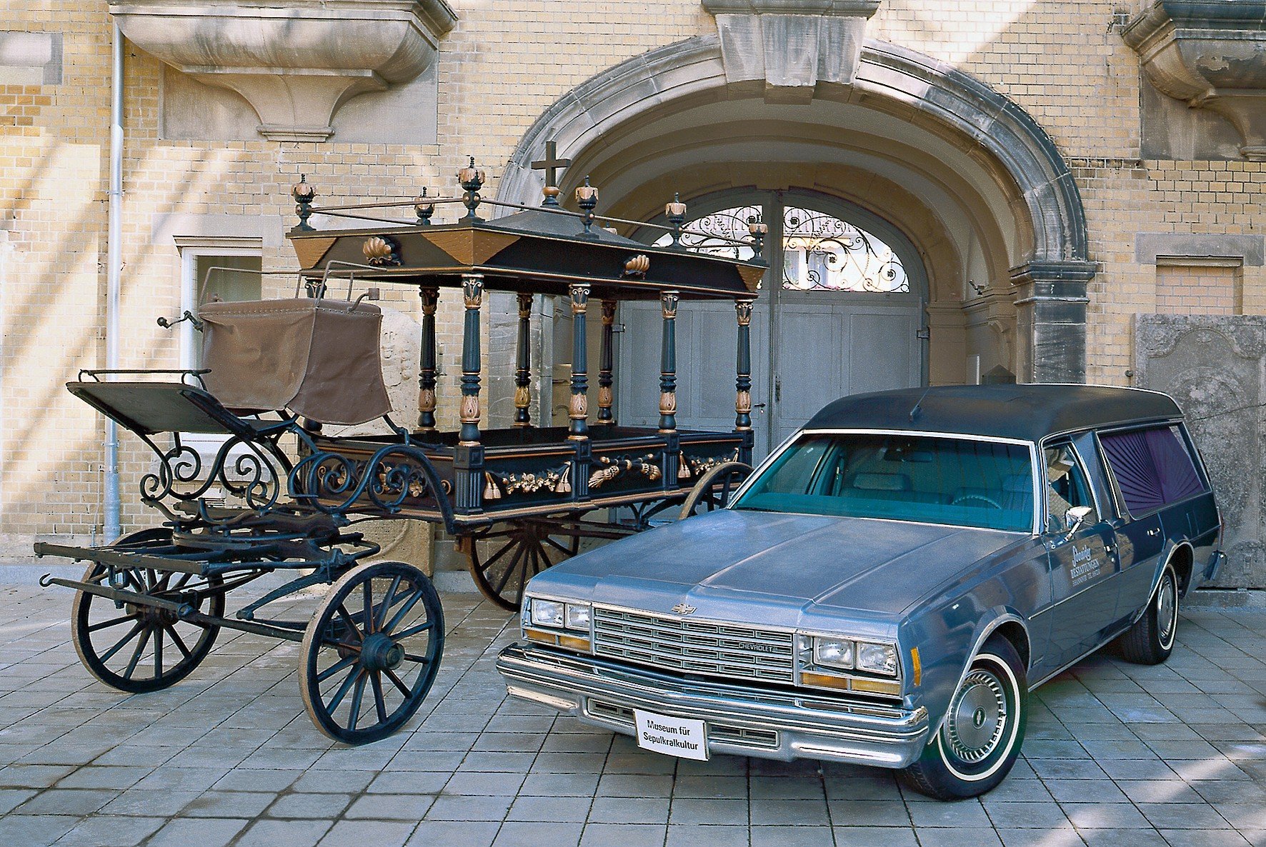 Leichenwagen Chevrolet Impala (Museum für Sepulkralkultur CC BY-NC-SA)