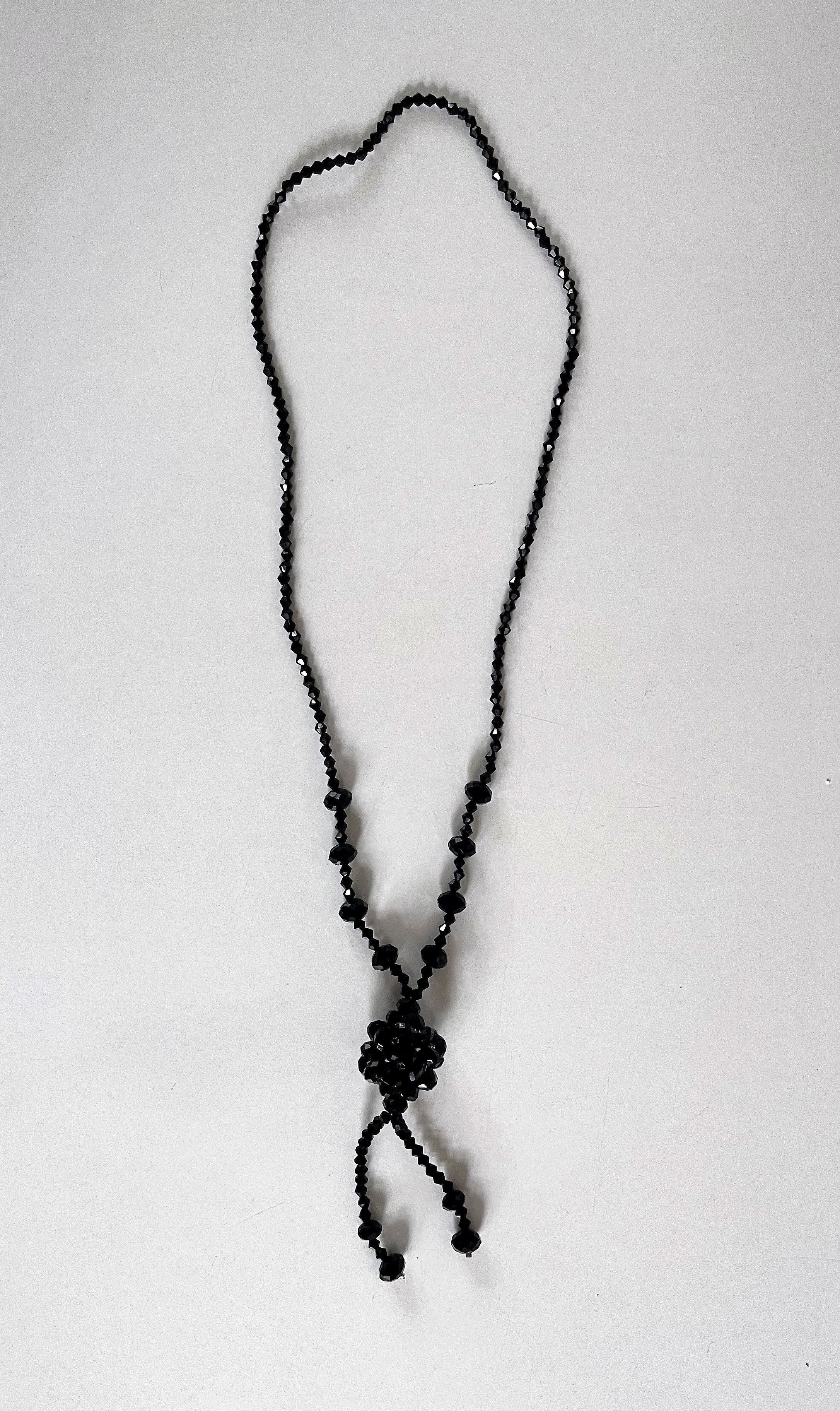 Schwarze Kette (Trauerschmuck) (Museum für Sepulkralkultur CC BY)