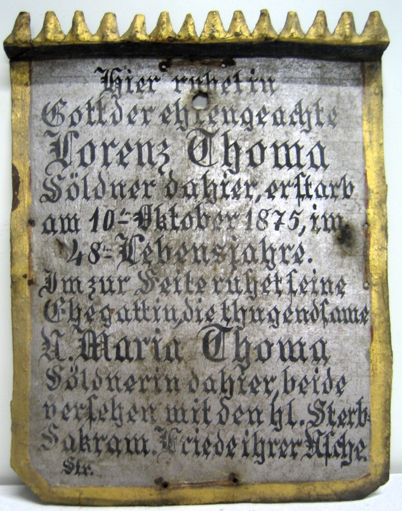Grabtafel 'Lorenz und A. Maria Thoma" (Museum für Sepulkralkultur CC0)