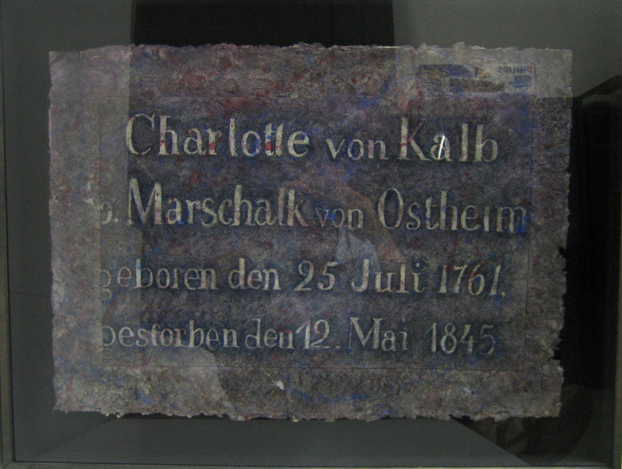 Kunstwerk "Romantics" (Grabmalinschrift Charlotte von Kalb) (Museum für Sepulkralkultur CC0)