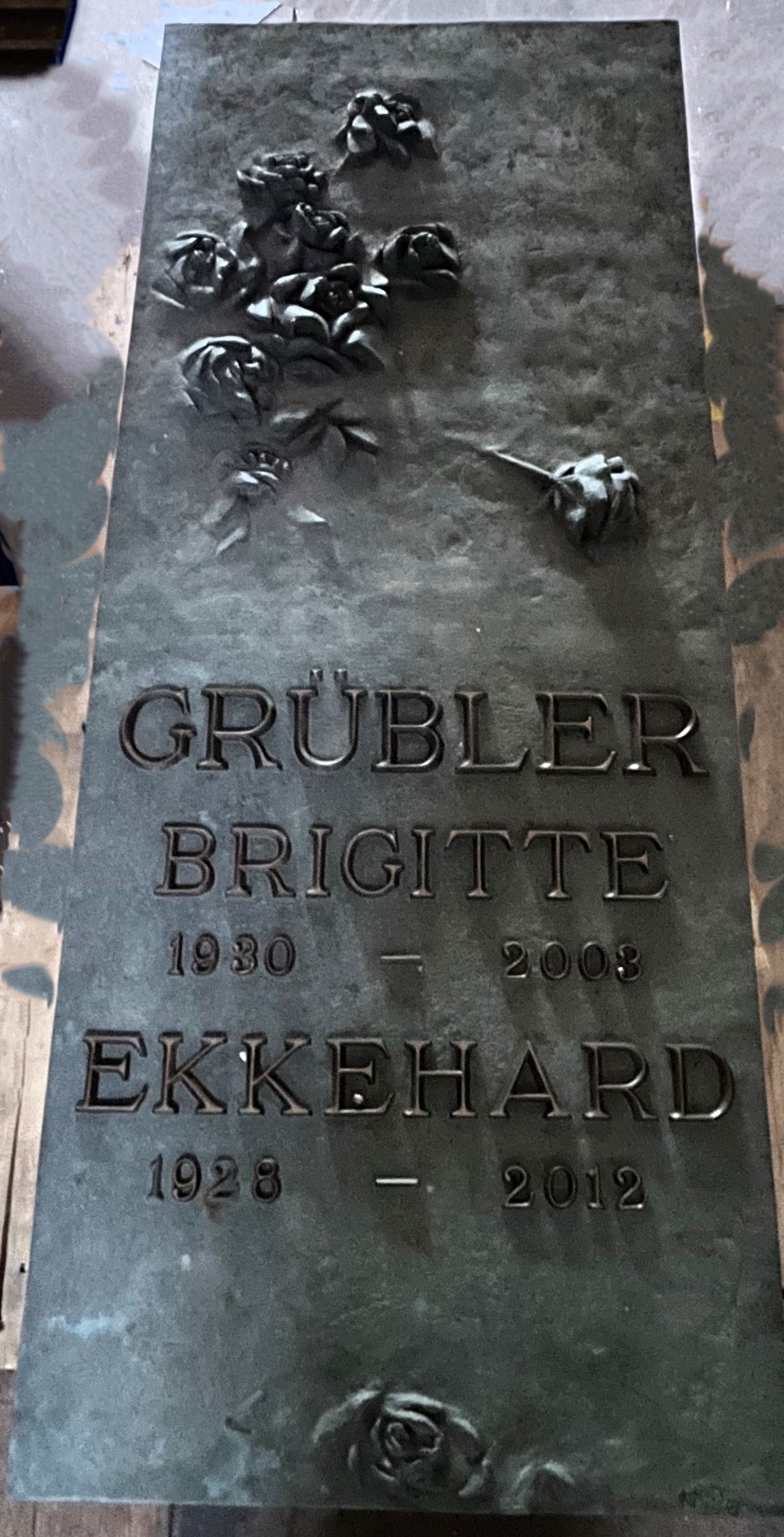 Grabplatte Ehepaar "Grübler" (Museum für Sepulkralkultur CC0)