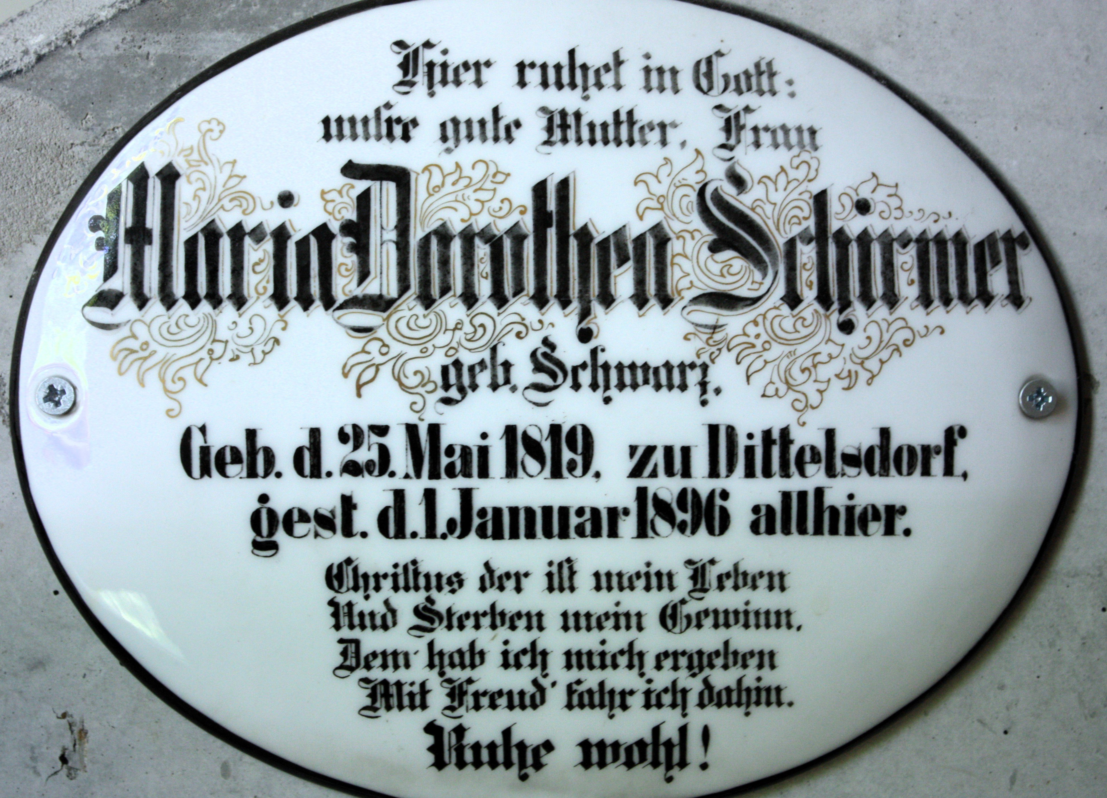 Grabschild für Maria Dorothea Schirmer (Museum für Sepulkralkultur CC0)