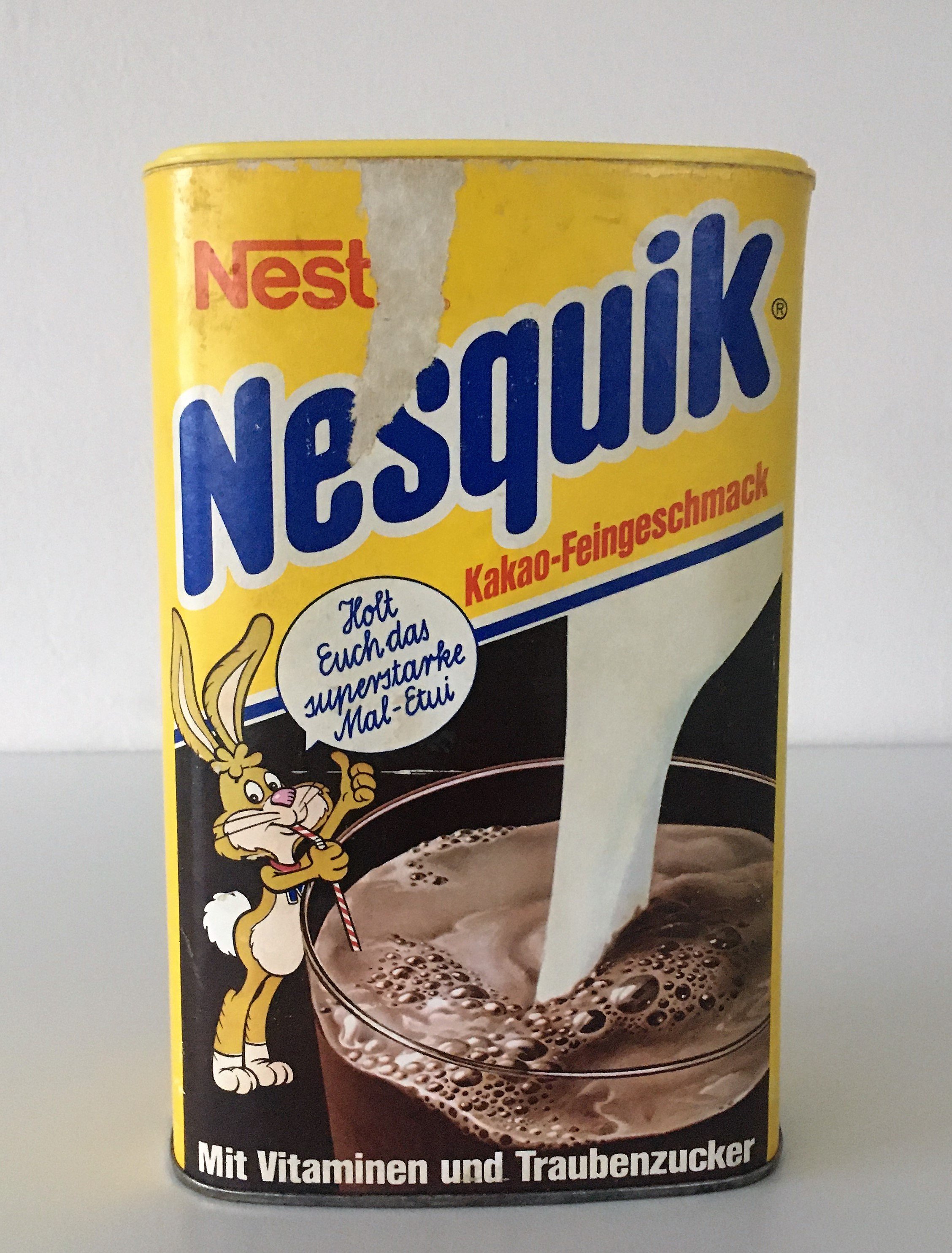 Kakao-Dose "Nesquilk" (In Gedenken an Benjamin Bahr, 1986-2017) (Museum für Sepulkralkultur CC BY)