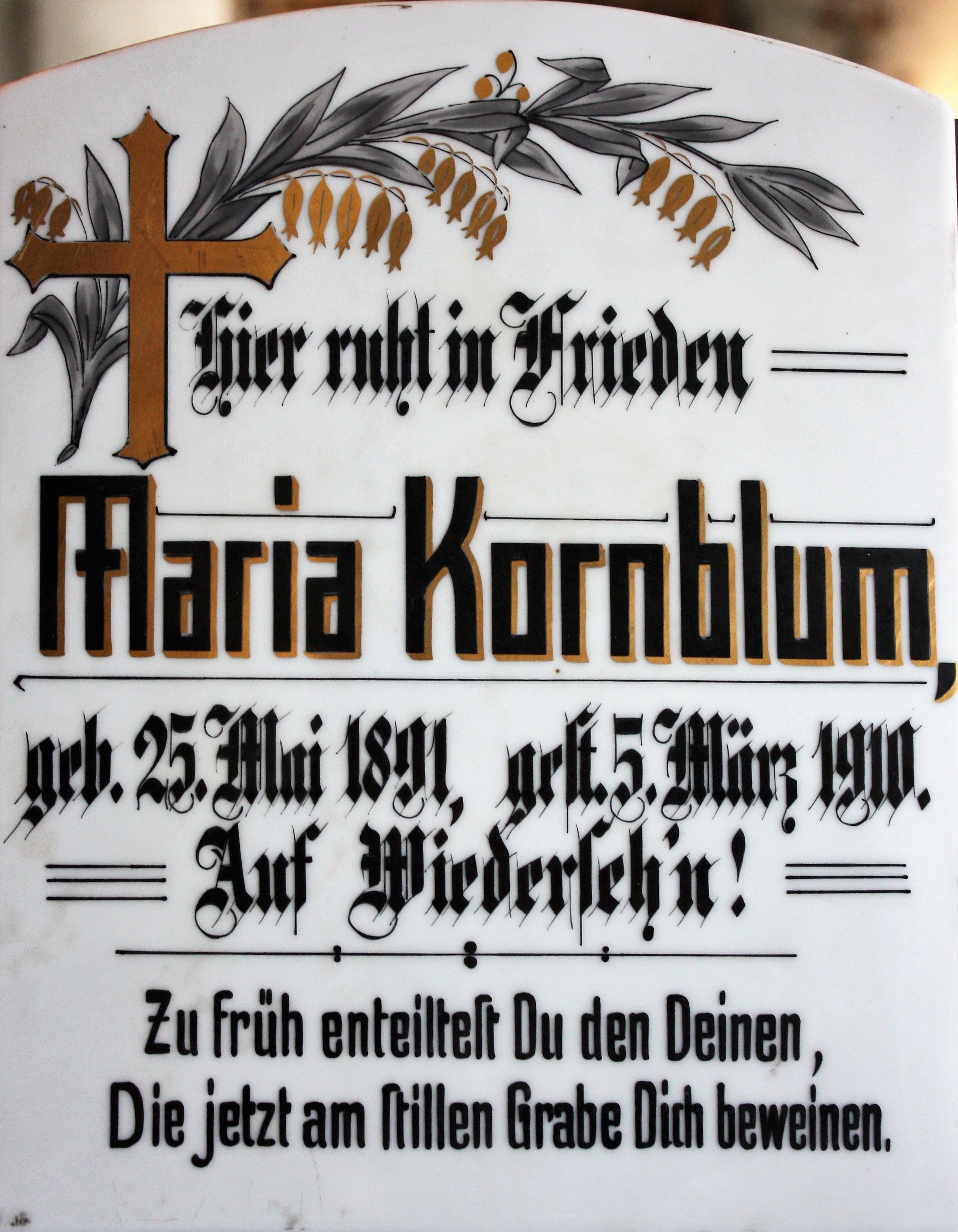 Grabtafel "Maria Kornblum" († 1910) (Museum für Sepulkralkultur CC BY)