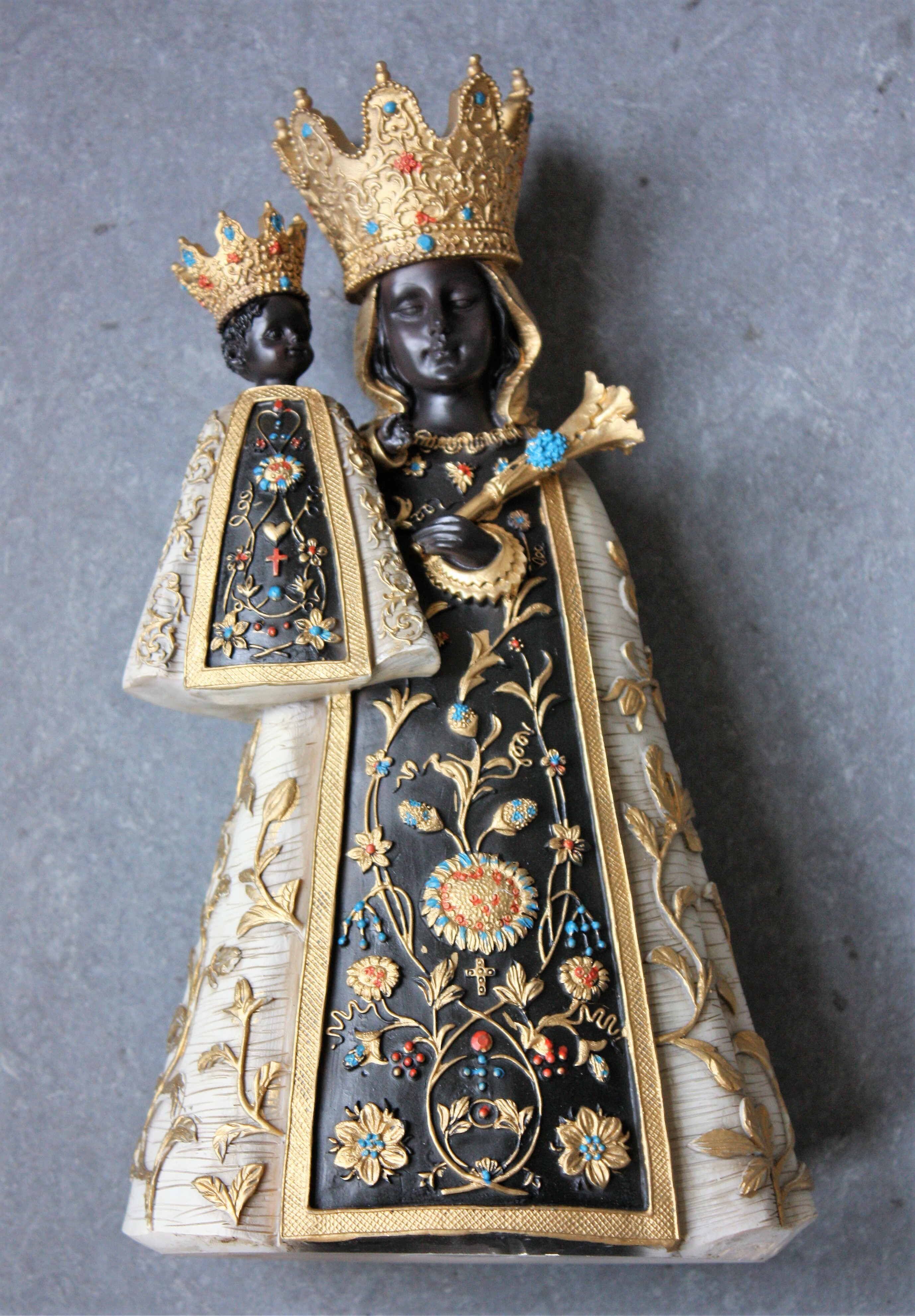 Figur "Schwarze Madonna" (Altötting) (Museum für Sepulkralkultur CC BY-NC-SA)
