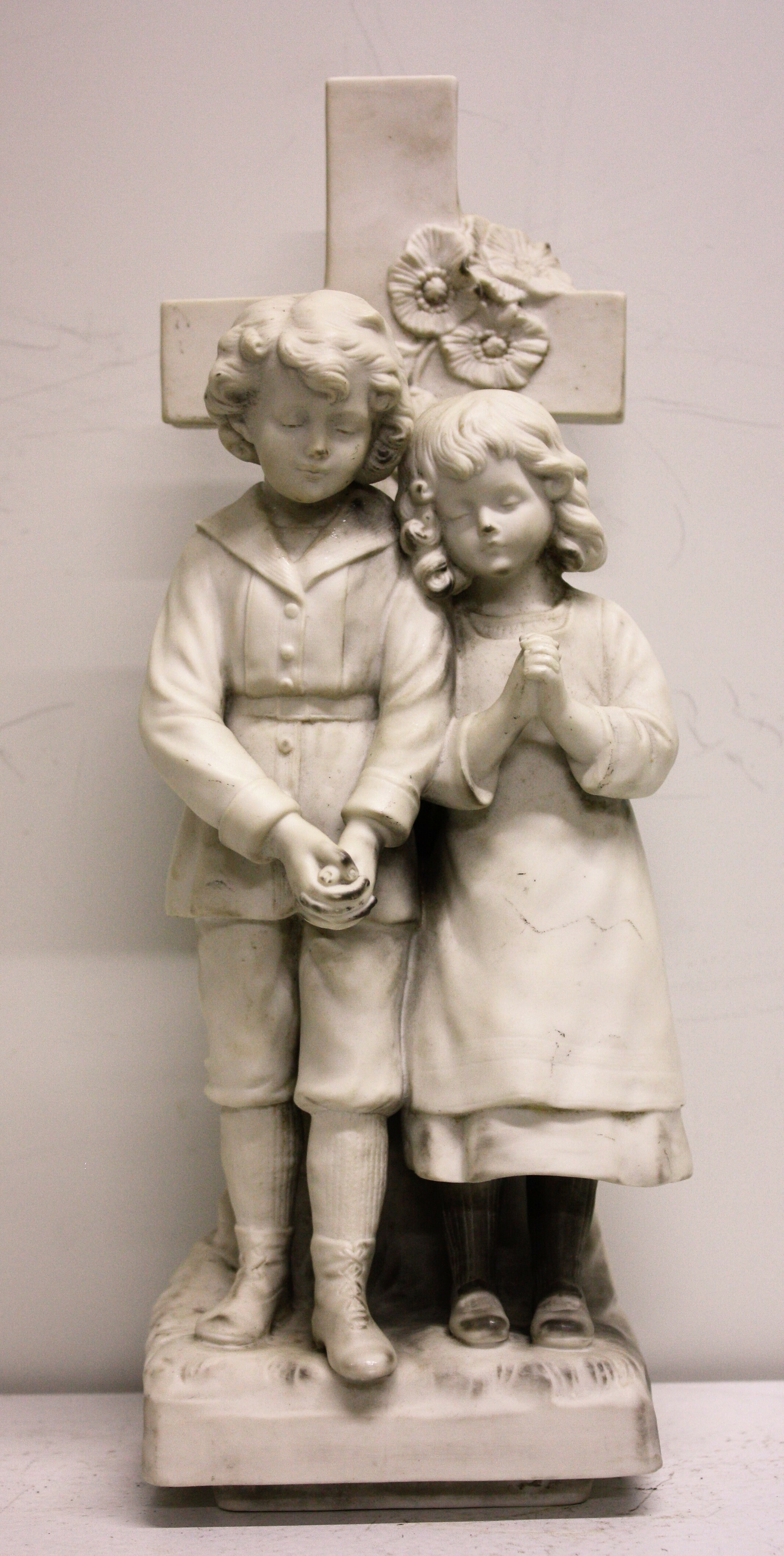 Aufsatz eines Kindergrabmals (Museum für Sepulkralkultur CC BY-NC-SA)