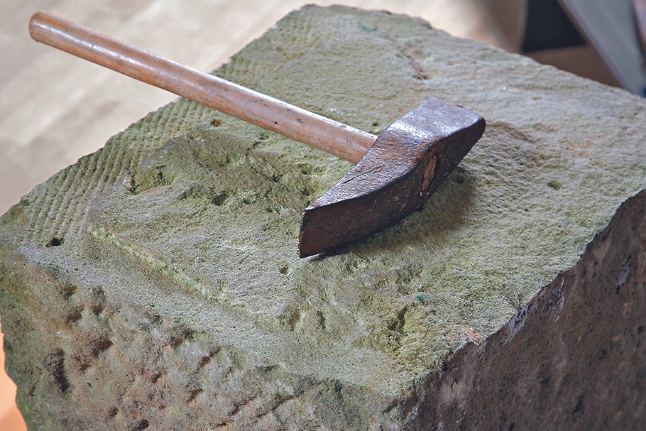 Hammer (Museum für Sepulkralkultur CC BY)
