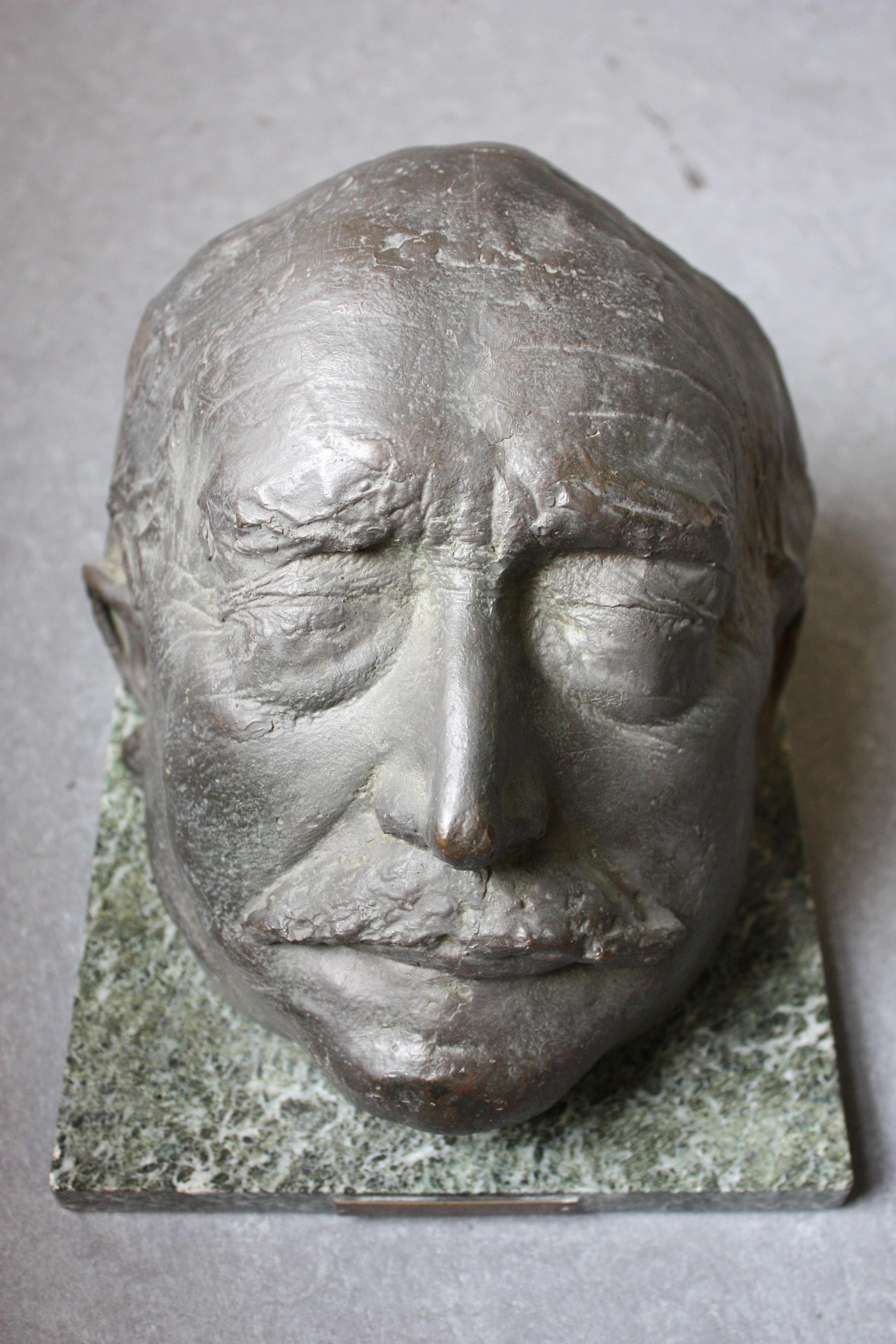 Totenmaske von Heinrich Salzmann (Museum für Sepulkralkultur CC BY-NC-SA)
