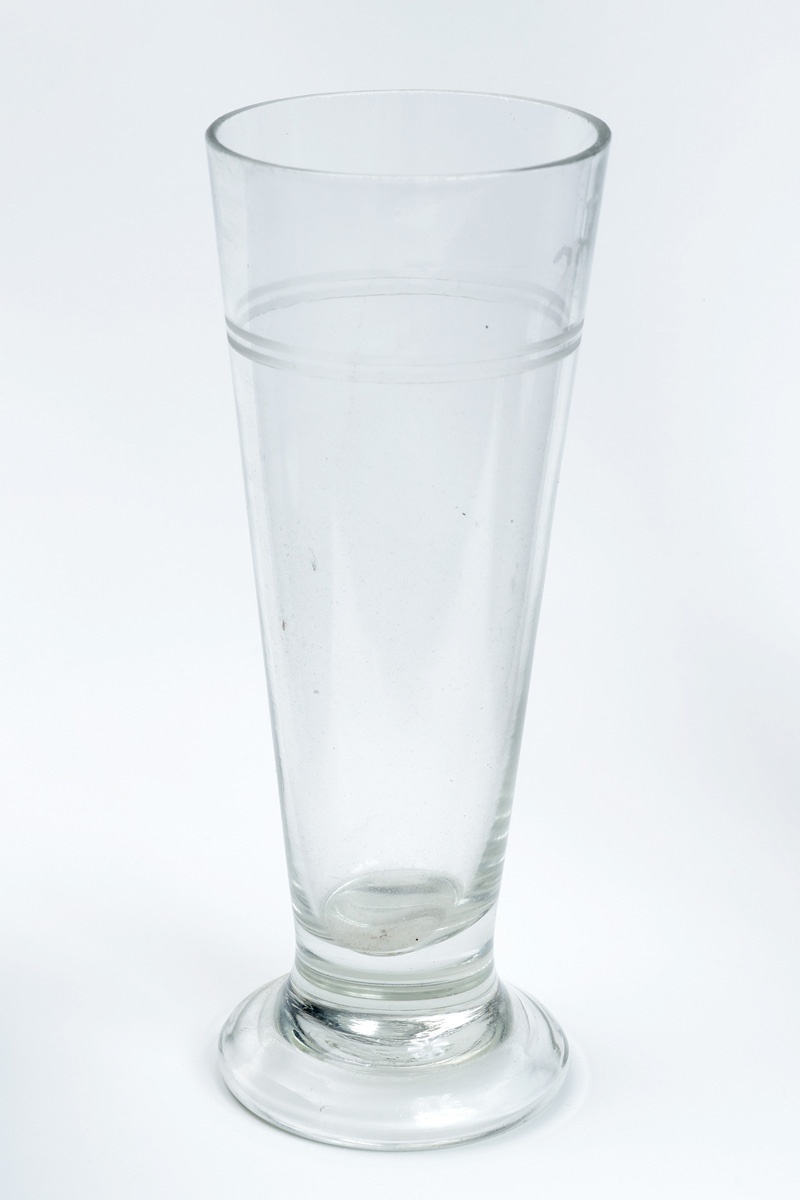Kocsmai pohár (Óbányai Német nemzetiségi tájház CC BY-NC-SA)