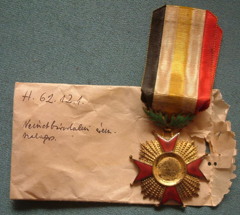 Szalagos nemzetbirodalmi érem katonás (Erkel Ferenc Múzeum CC BY-NC-SA)
