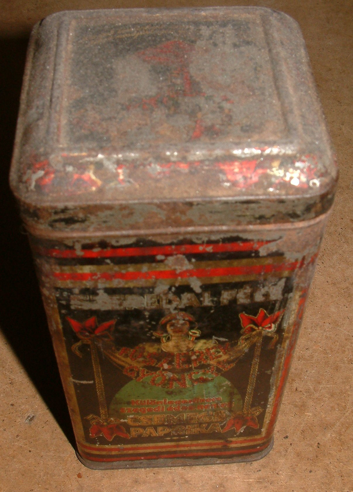 Szeredai-féle paprika fém doboza (Erkel Ferenc Múzeum CC BY-NC-SA)
