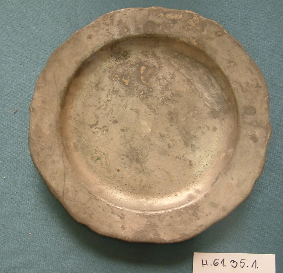 tányér (Erkel Ferenc Múzeum CC BY-NC-SA)