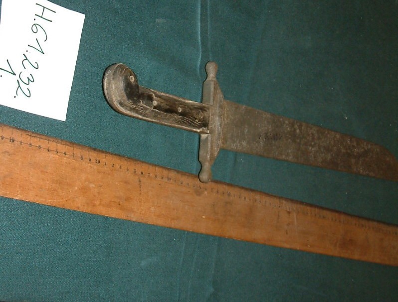 Vadász kés (Erkel Ferenc Múzeum CC BY-NC-SA)