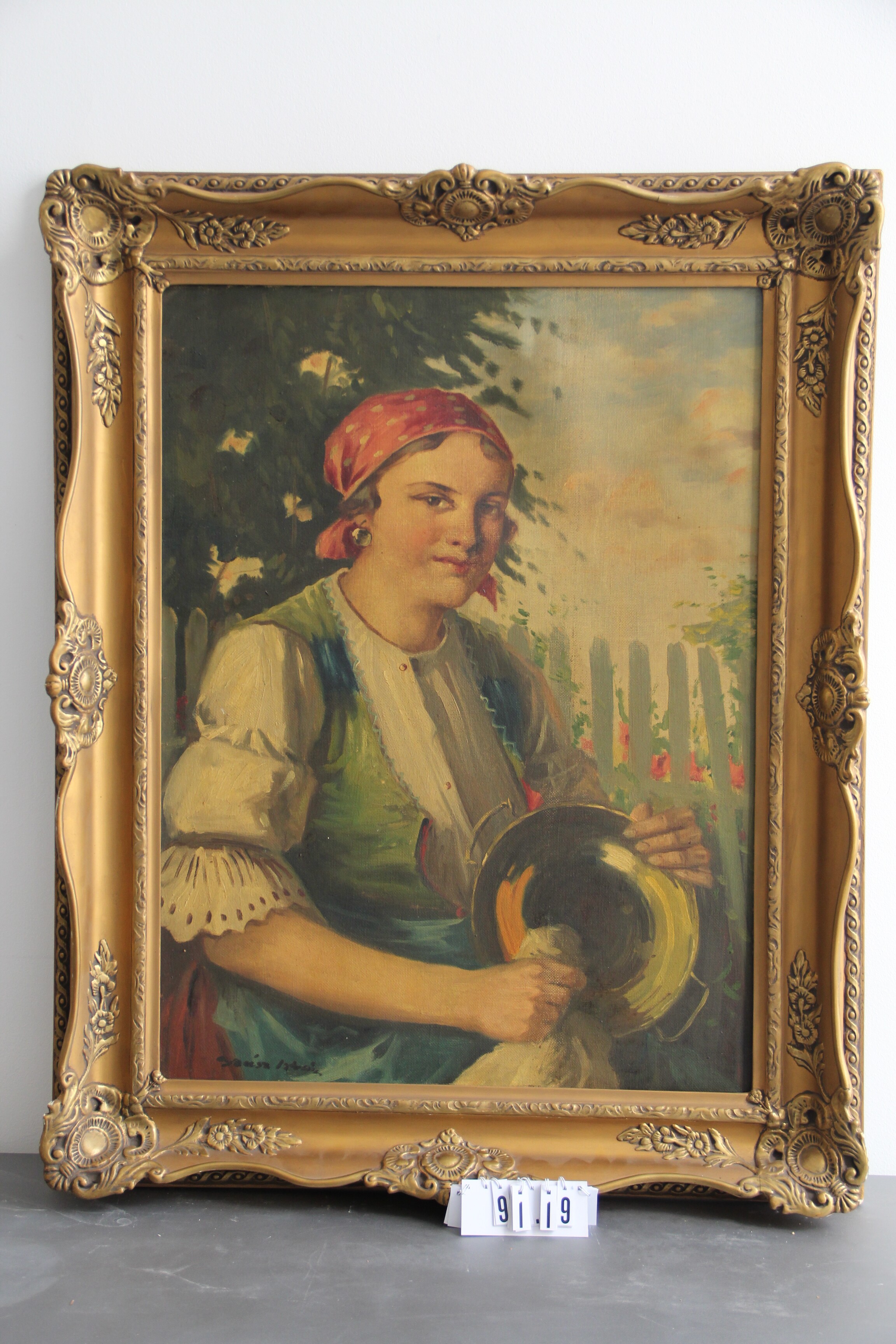 Szász István (1878 - 1965): Fiatal nő habüsttel (Erkel Ferenc Múzeum és Könyvtár, Gyula CC BY-NC-SA)
