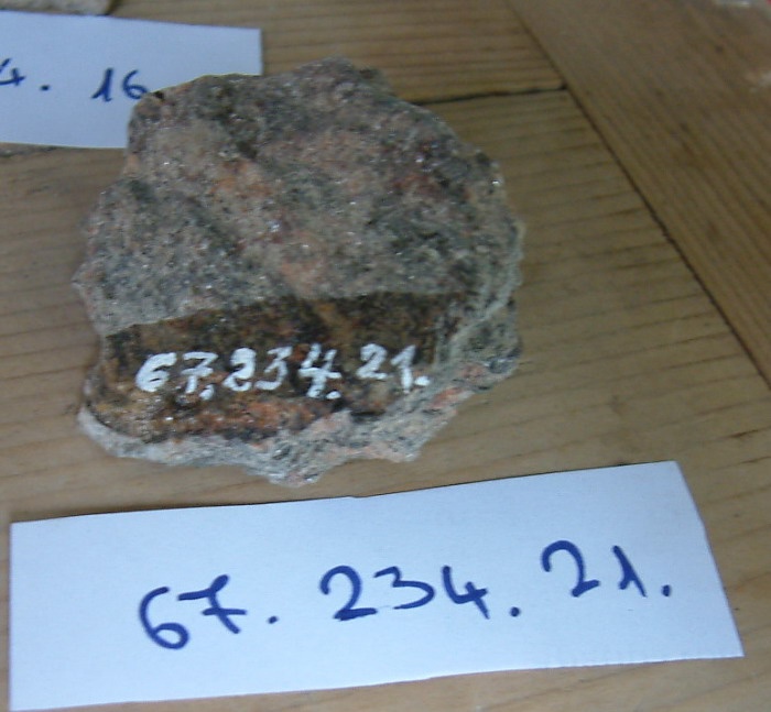 Ércet tartalmazó kődarab (Erkel Ferenc Múzeum, Gyula CC BY-NC-SA)