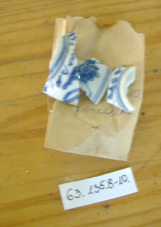 Csésze peremtöredéke (Erkel Ferenc Múzeum, Gyula CC BY-NC-SA)