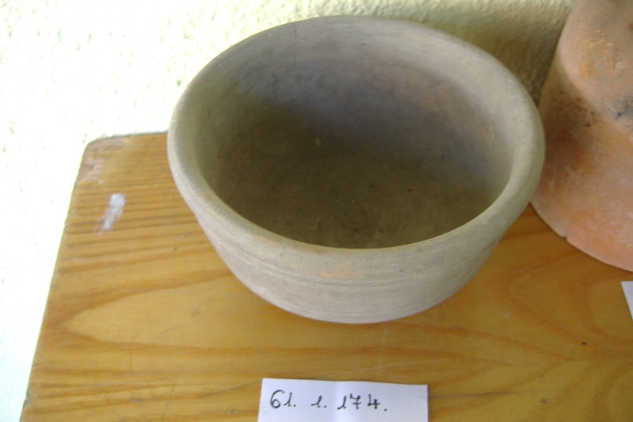 Talpas csésze (Erkel Ferenc Múzeum, Gyula CC BY-NC-SA)
