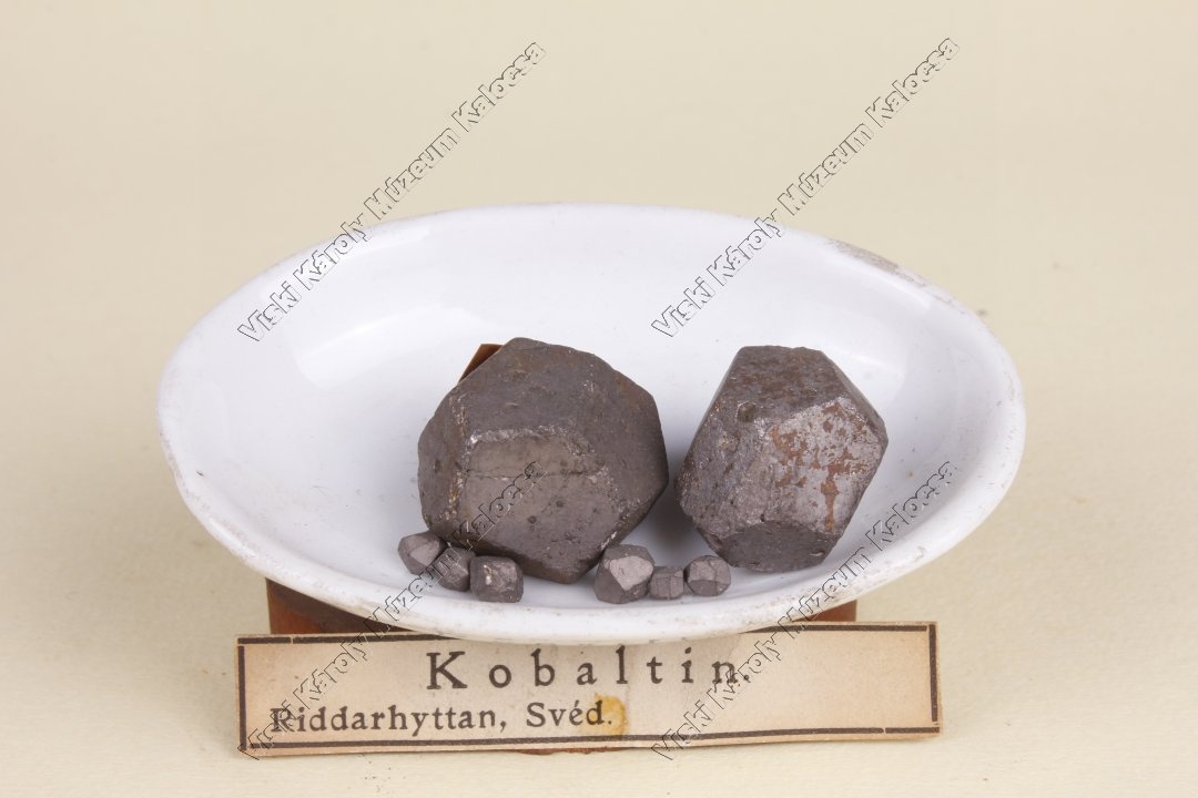 kobaltin (Viski Károly Múzeum Kalocsa RR-F)