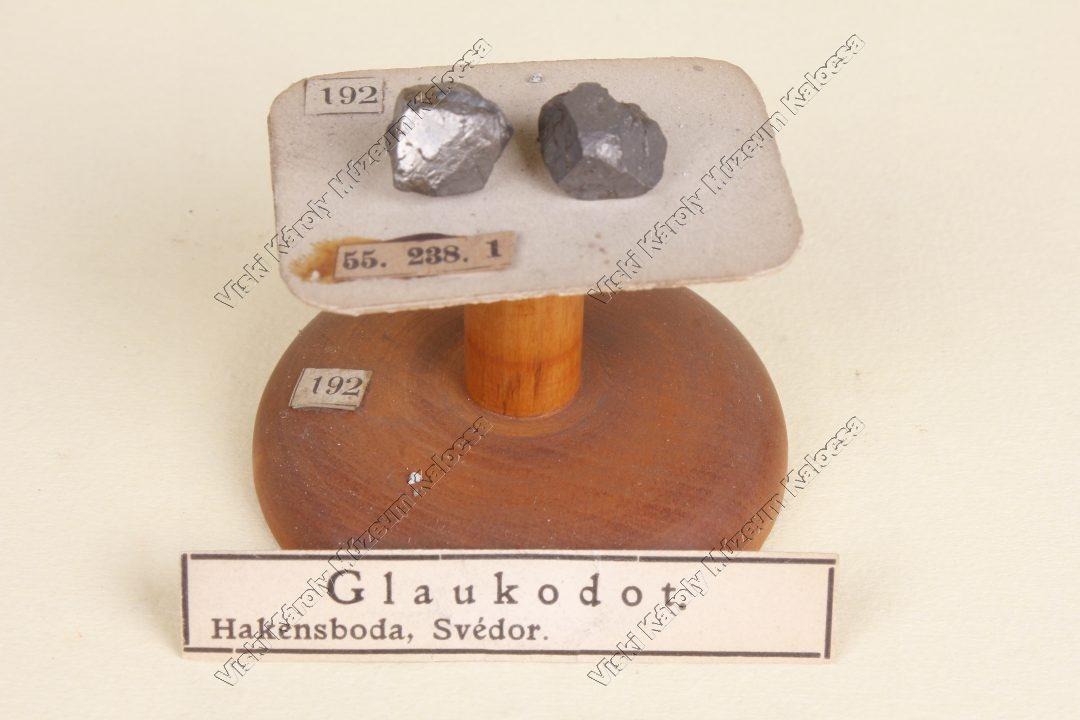 glaukodot (Viski Károly Múzeum Kalocsa RR-F)