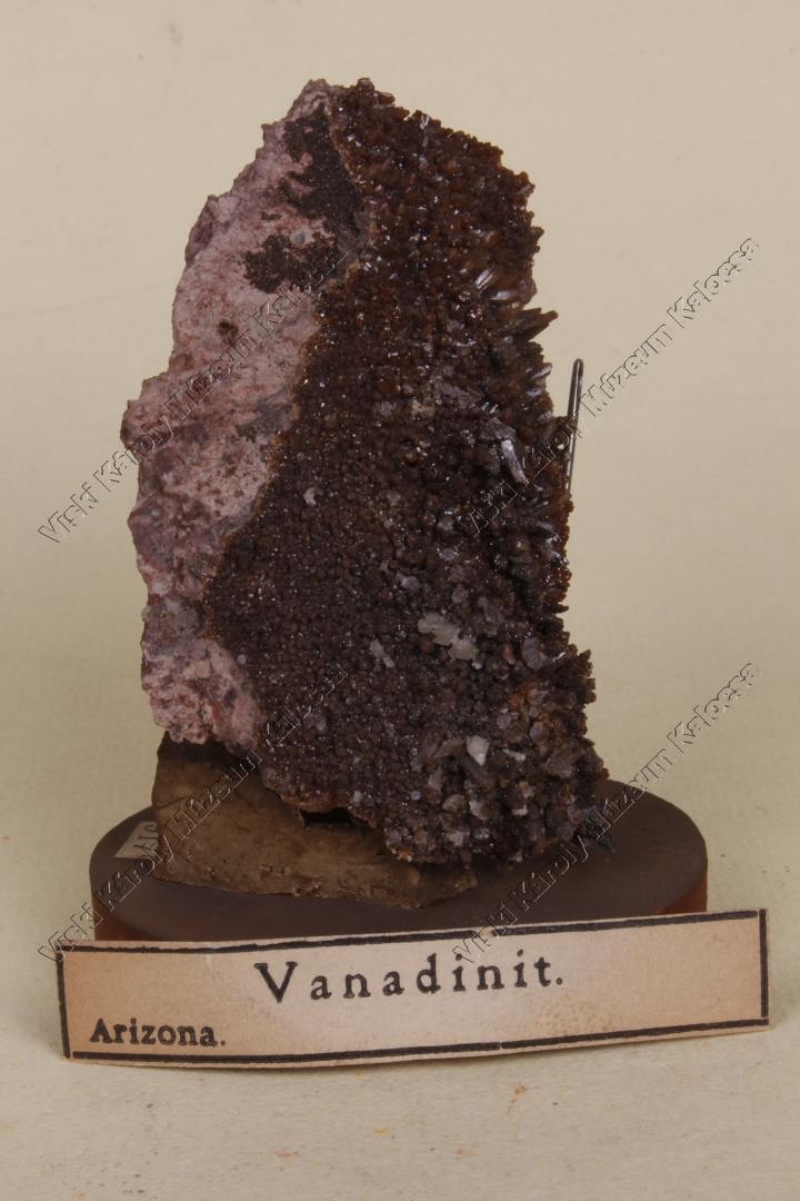 vanadinit (Viski Károly Múzeum Kalocsa RR-F)