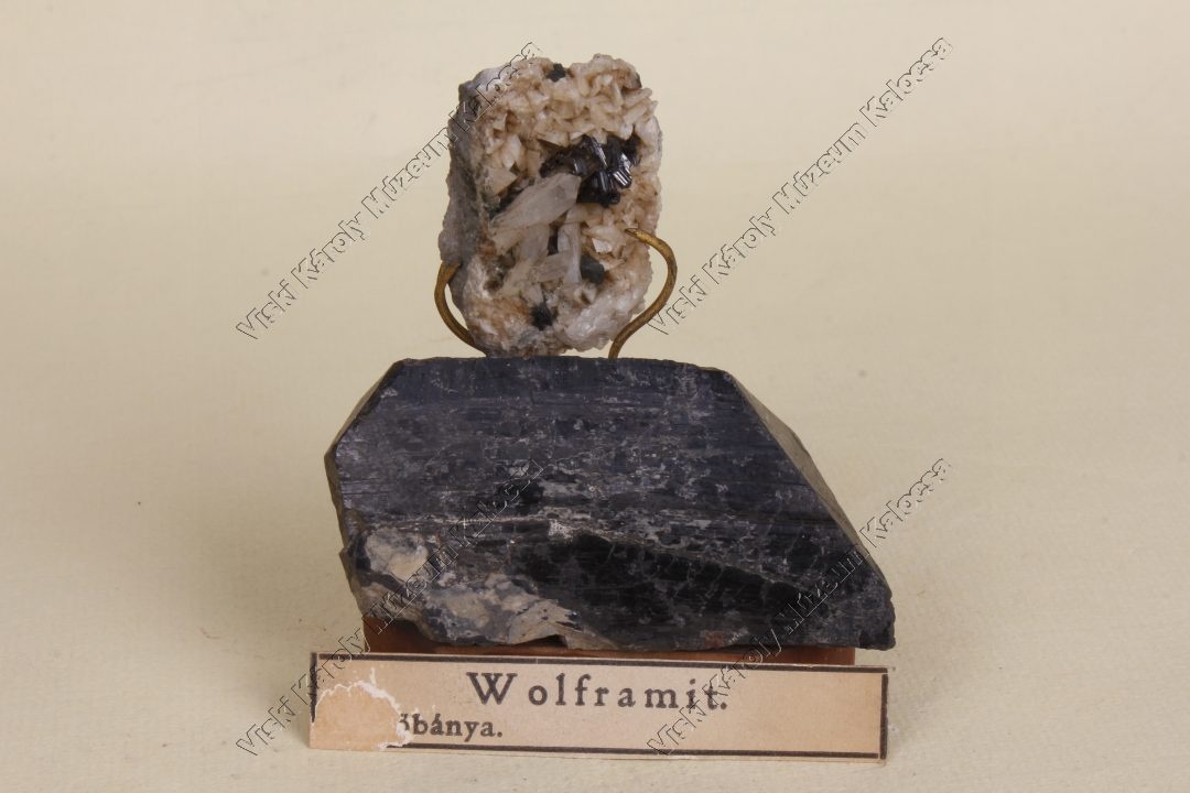 wolframit (Viski Károly Múzeum Kalocsa RR-F)