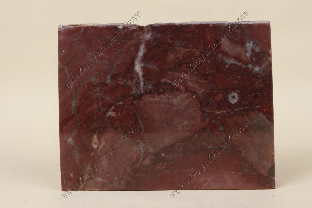 márvány (Viski Károly Múzeum Kalocsa RR-F)